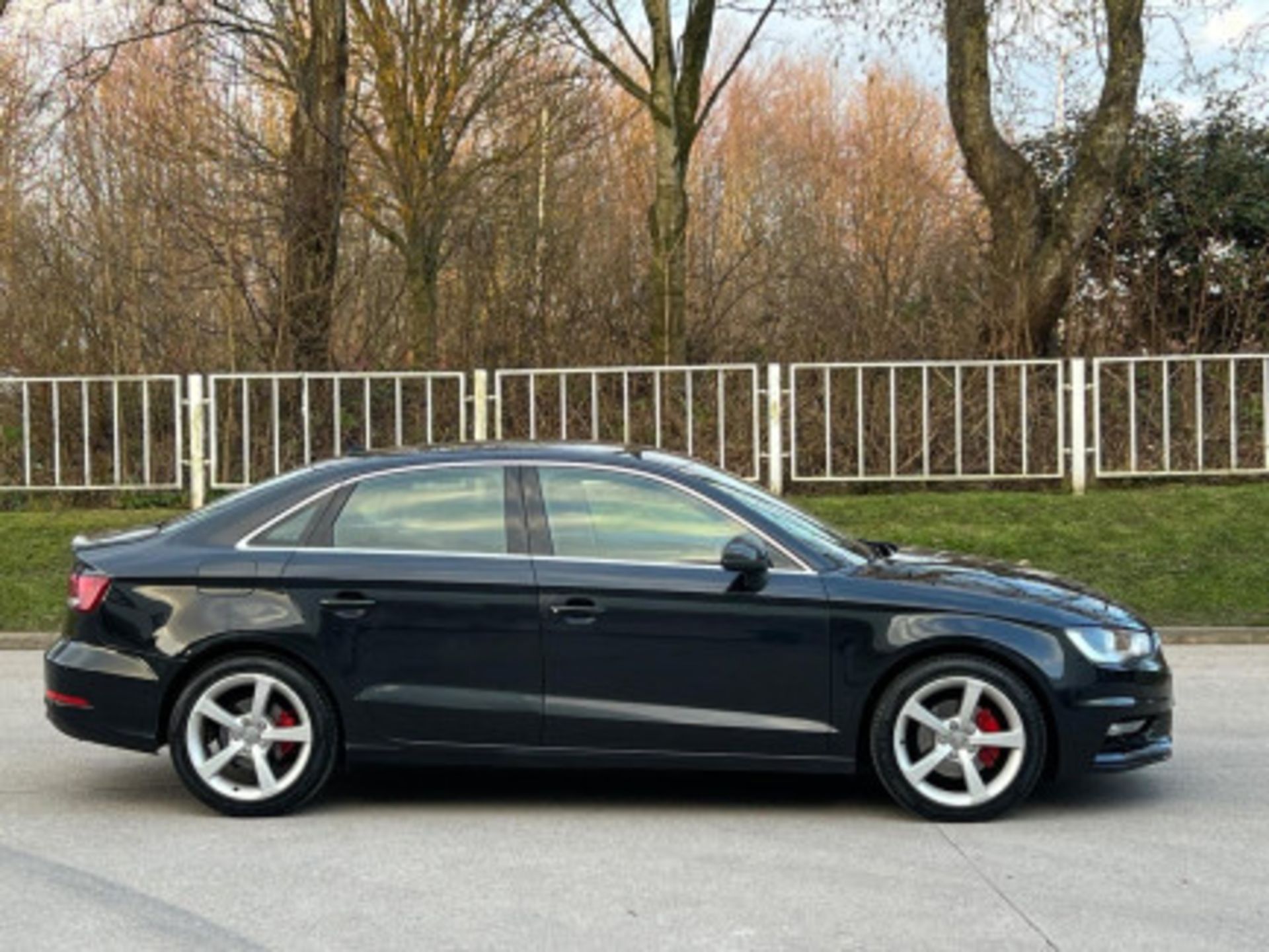 AUDI A3 2.0TDI SPORTBACK - STYLE, PERFORMANCE, AND COMFORT COMBINED >>--NO VAT ON HAMMER--<< - Image 65 of 216