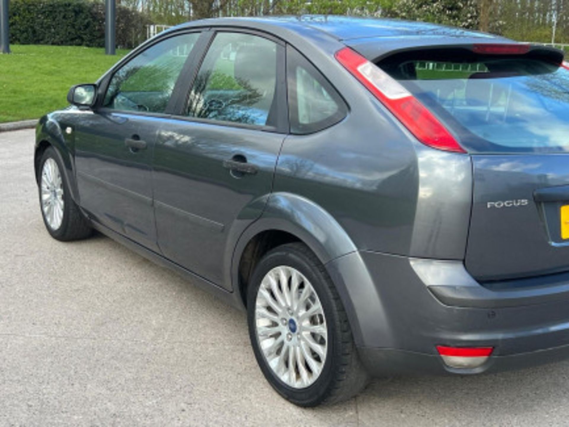 2005 FORD FOCUS 1.6 LX 5DR >>--NO VAT ON HAMMER--<< - Image 44 of 103