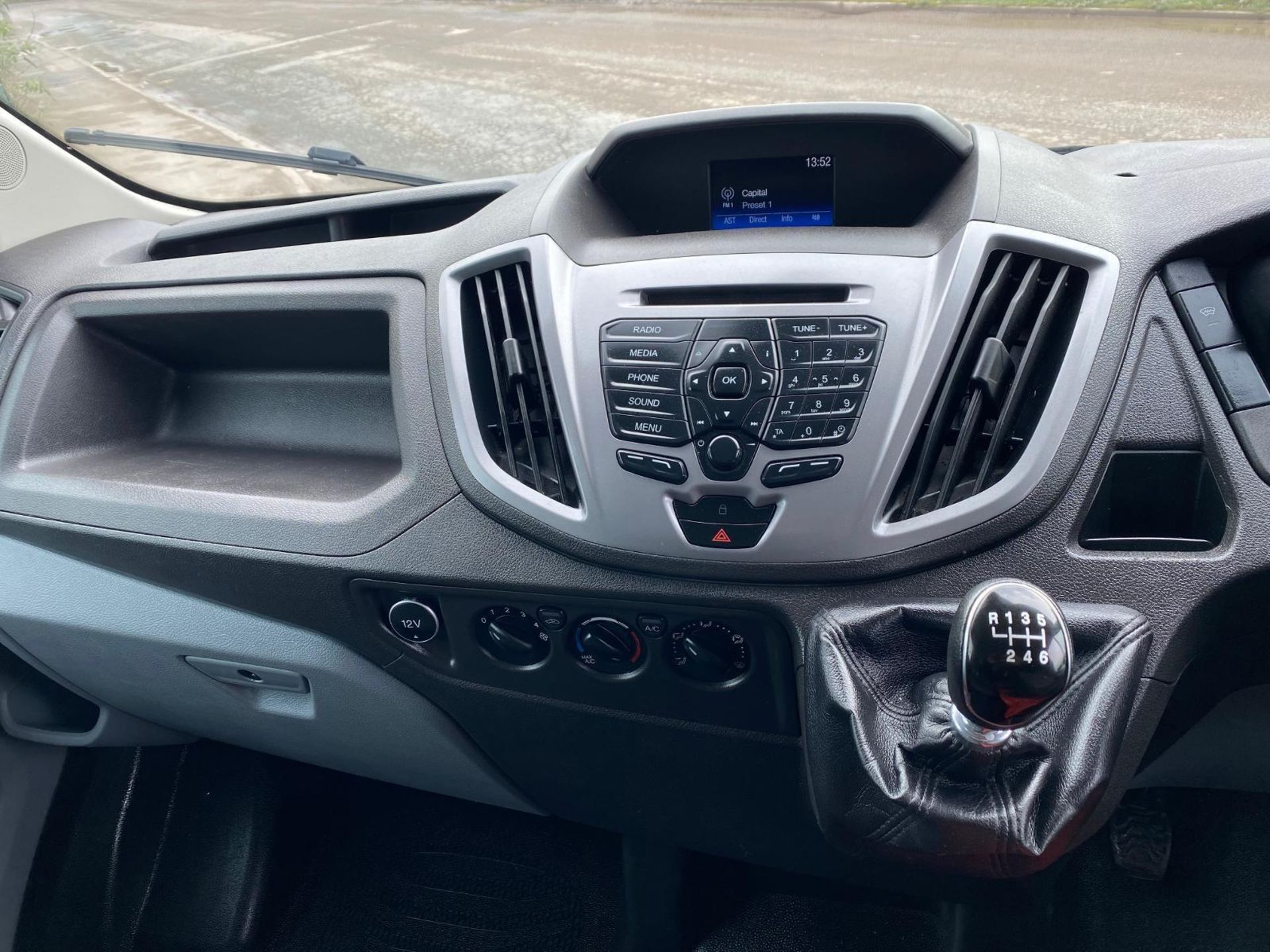 READY FOR ANYTHING: 2019 FORD TRANSIT DIESEL WITH FULL SERVICE >>--NO VAT ON HAMMER--<< - Image 12 of 15