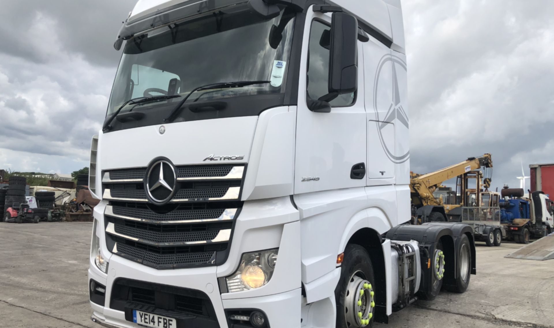 MERCEDES ACTROS 2545 3 AXLE TRACTOR UNIT