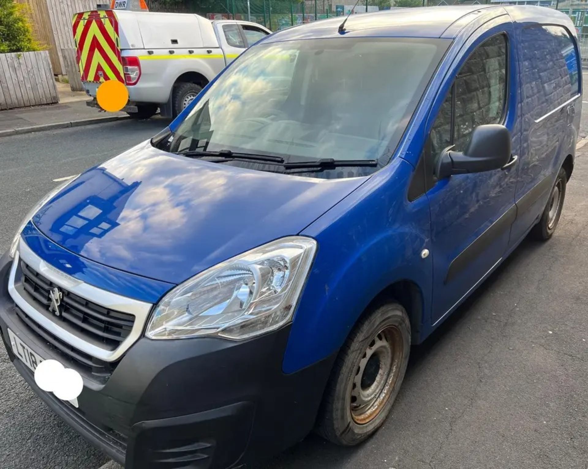 VERSATILE 2018 PEUGEOT PARTNER HDI PANEL VAN - EURO 6 ( SPARES OR REPAIRS) - Image 2 of 11