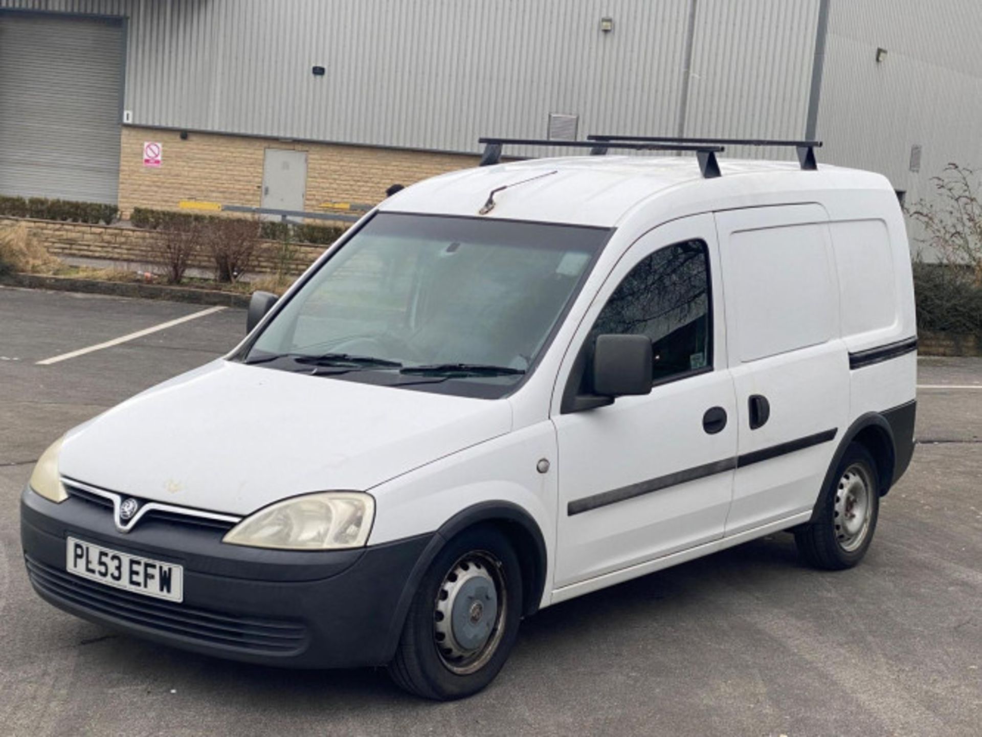 VAUXHALL COMBO 1.7 DTI 2000: A RELIABLE AND WELL-MAINTAINED VAN >>--NO VAT ON HAMMER--<< - Image 33 of 36