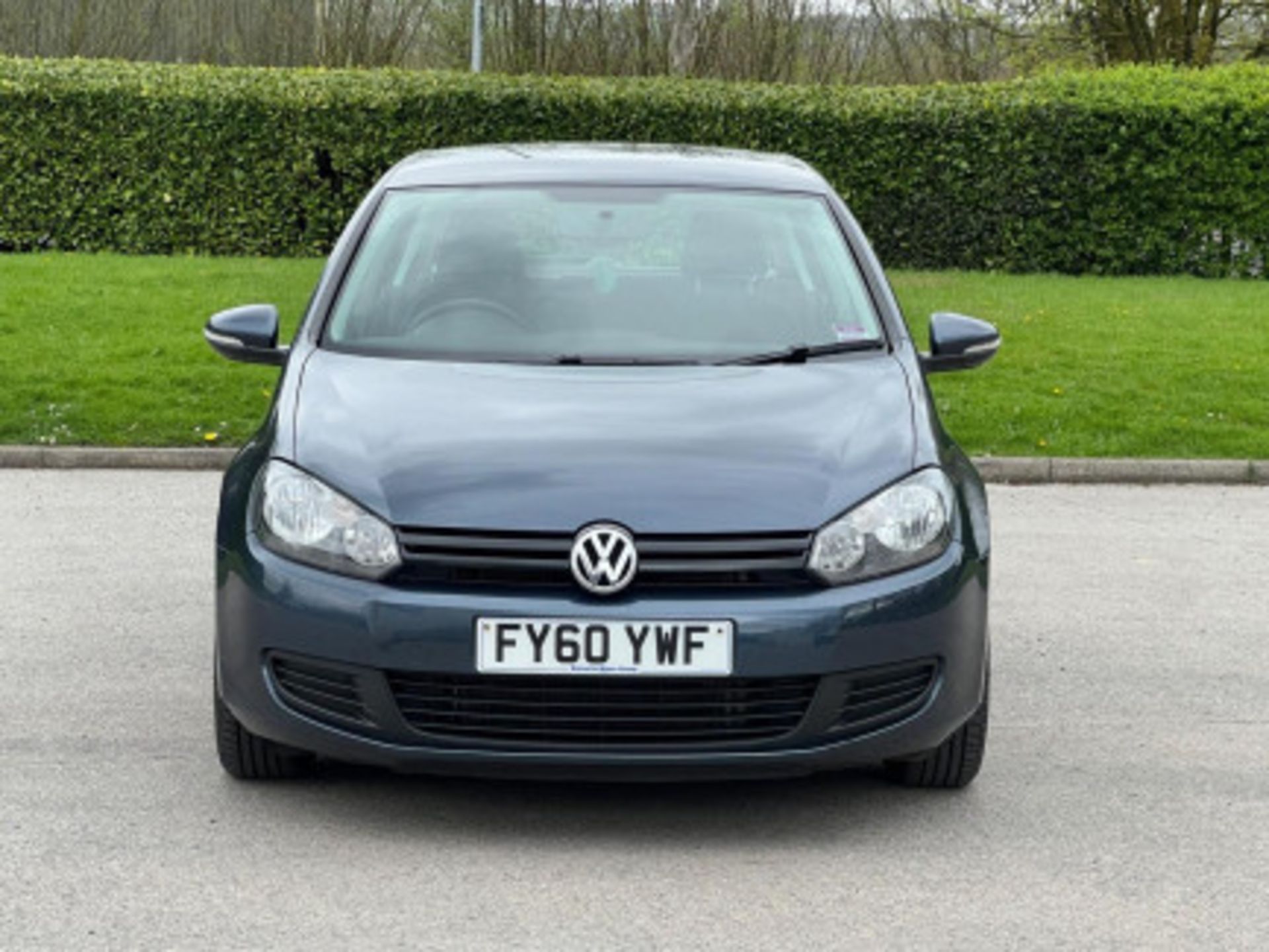 ELEVATE YOUR JOURNEY WITH THE VOLKSWAGEN GOLF 1.4 S EURO 5 5DR >>--NO VAT ON HAMMER--<< - Image 45 of 108
