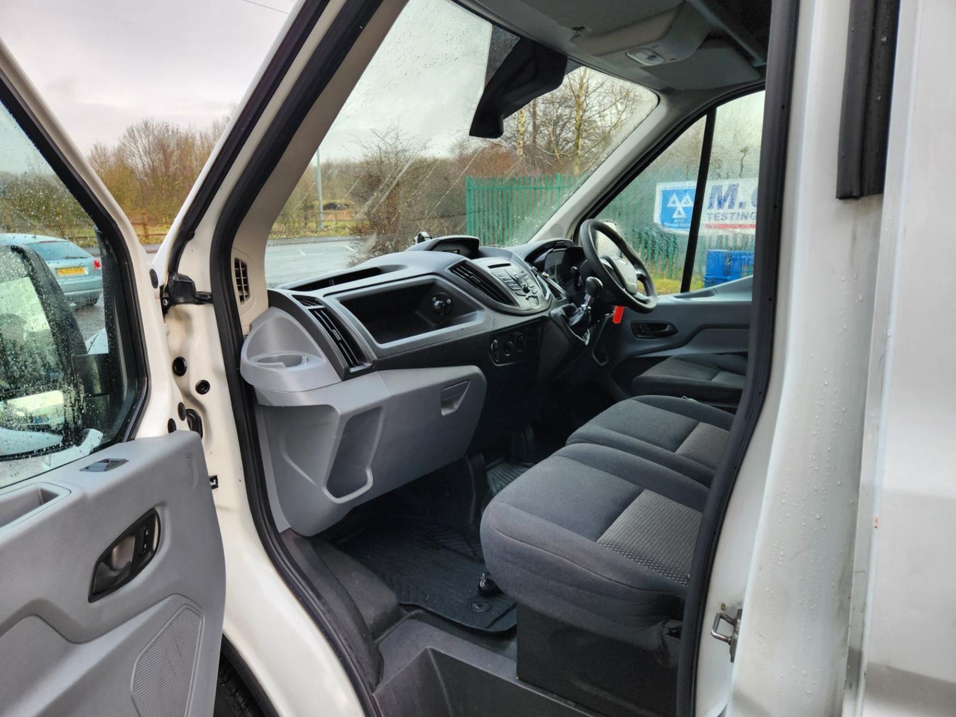 2017 FORD TRANSIT 2.0 TDCI 130PS L3 H3 LONG WHEEL BASE PANEL VAN - Image 5 of 12