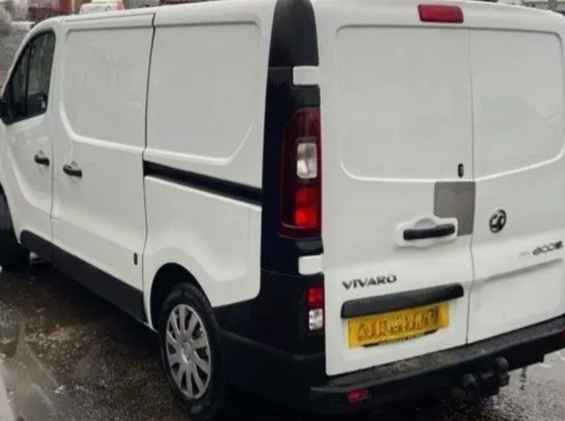 2017 VAUXHALL VIVARO SWB ECOFLEX PANEL VAN (SPARES OR REPAIRS) - Image 4 of 10