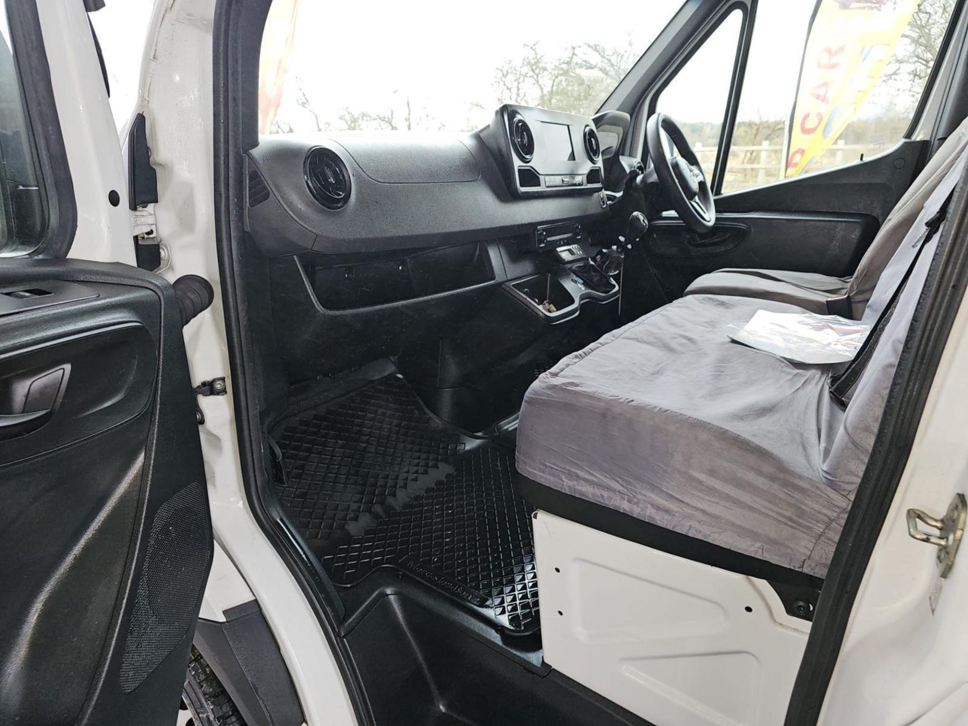 2019 MERCEDES-BENZ SPRINTER 314 CDI 35T RWD L2H1 FRIDGE FREEZER CHASSIS CAB - Image 6 of 15