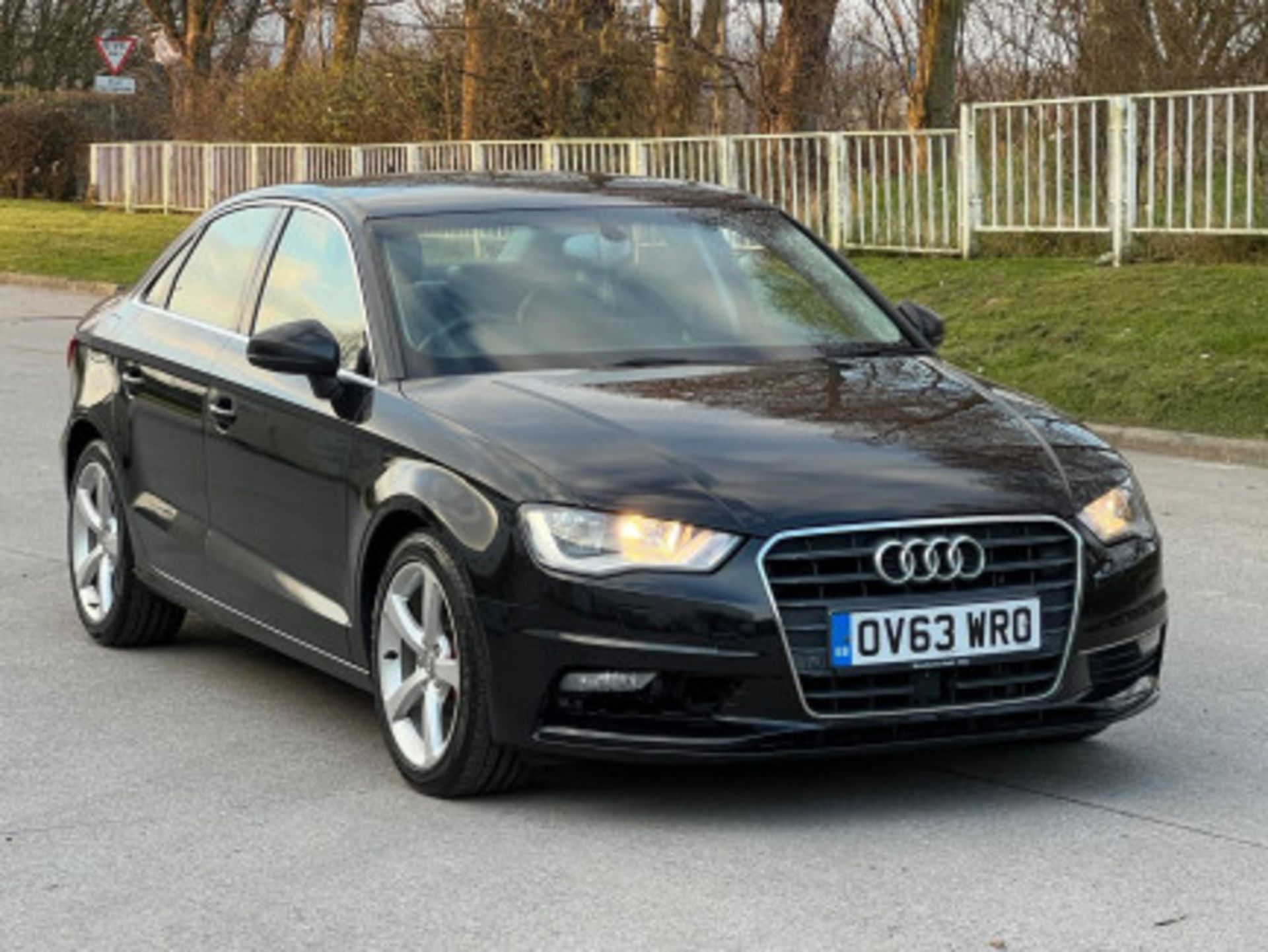 AUDI A3 2.0TDI SPORTBACK - STYLE, PERFORMANCE, AND COMFORT COMBINED >>--NO VAT ON HAMMER--<< - Image 97 of 216