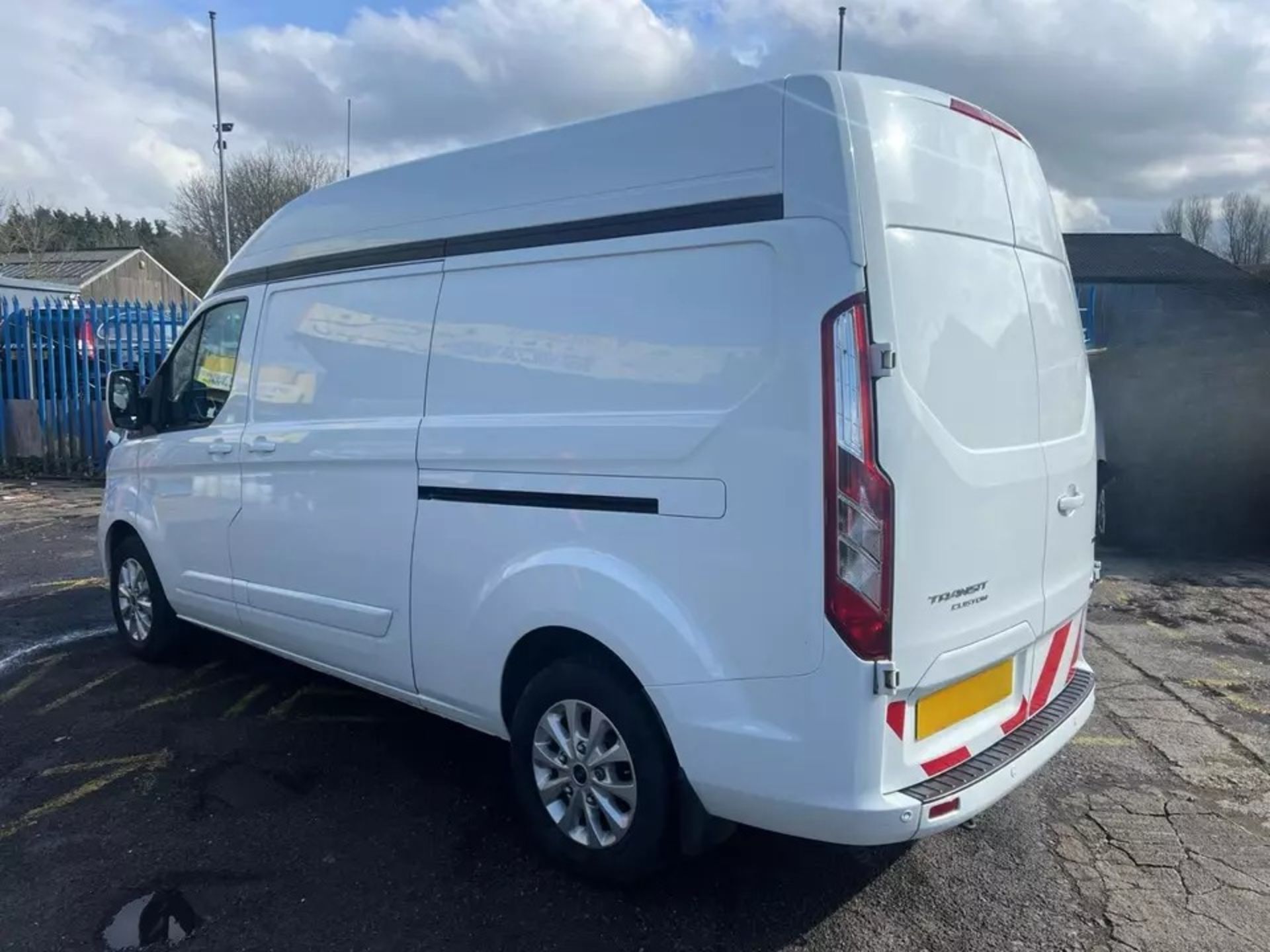 FORD TRANSIT CUSTOM LIMITED LWB HIGH TOP 2018 - Image 3 of 20