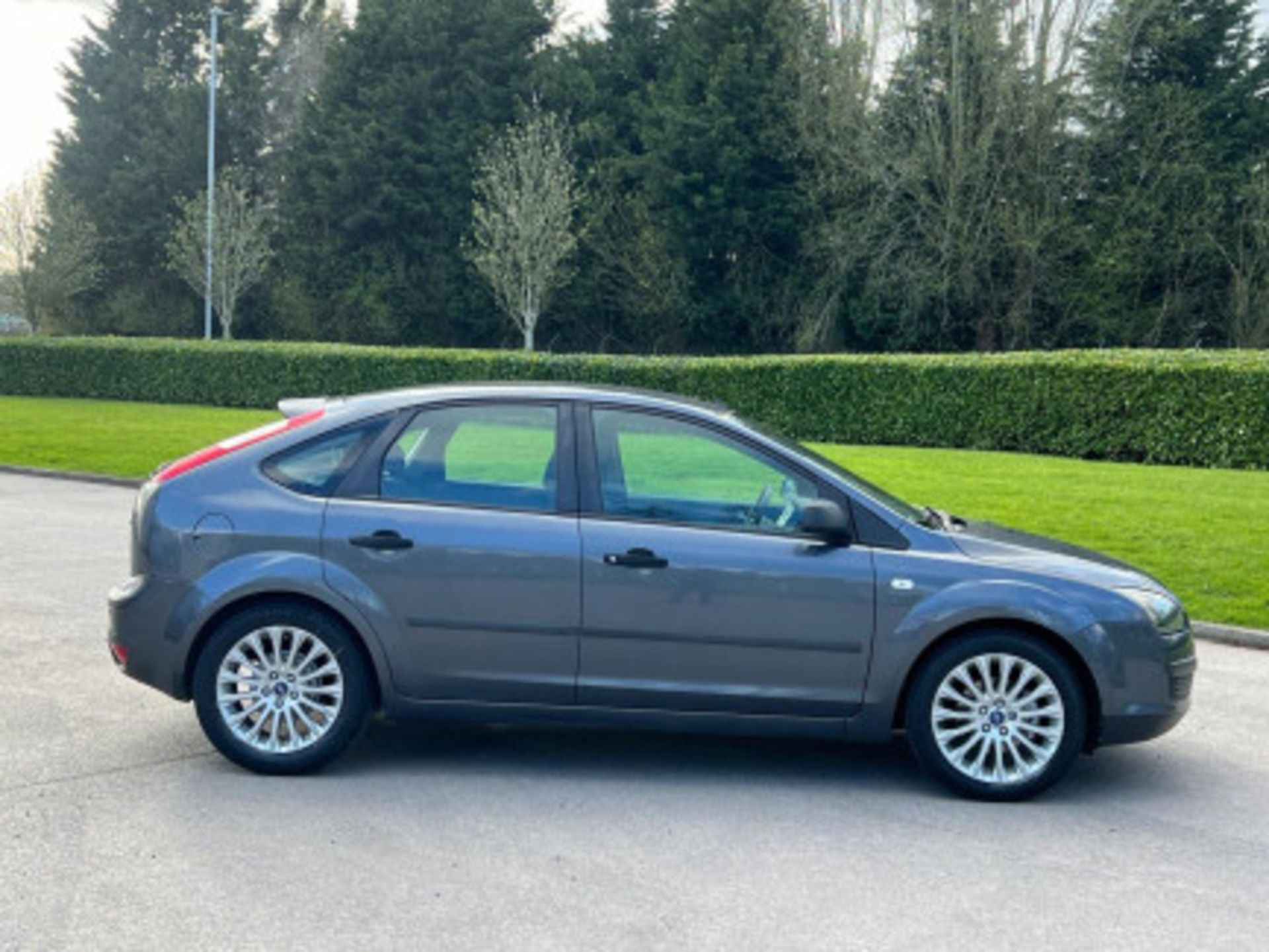 2005 FORD FOCUS 1.6 LX 5DR >>--NO VAT ON HAMMER--<< - Image 33 of 103