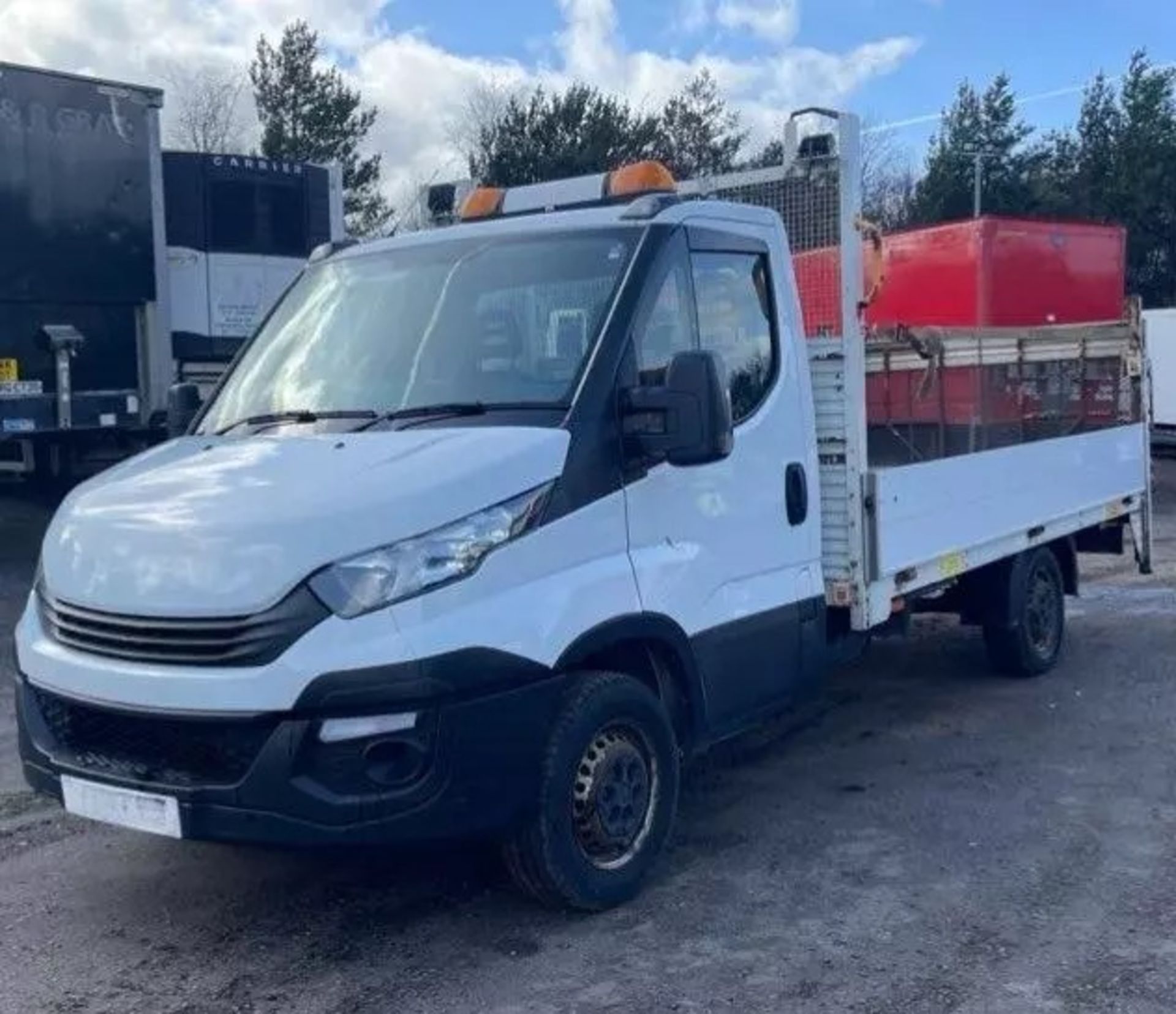IVECO DAILY 35S14 LWB DROPSIDE + TAIL LIFT TRUCK 2017 - IDEAL FOR WORK & PLAY - Image 2 of 14