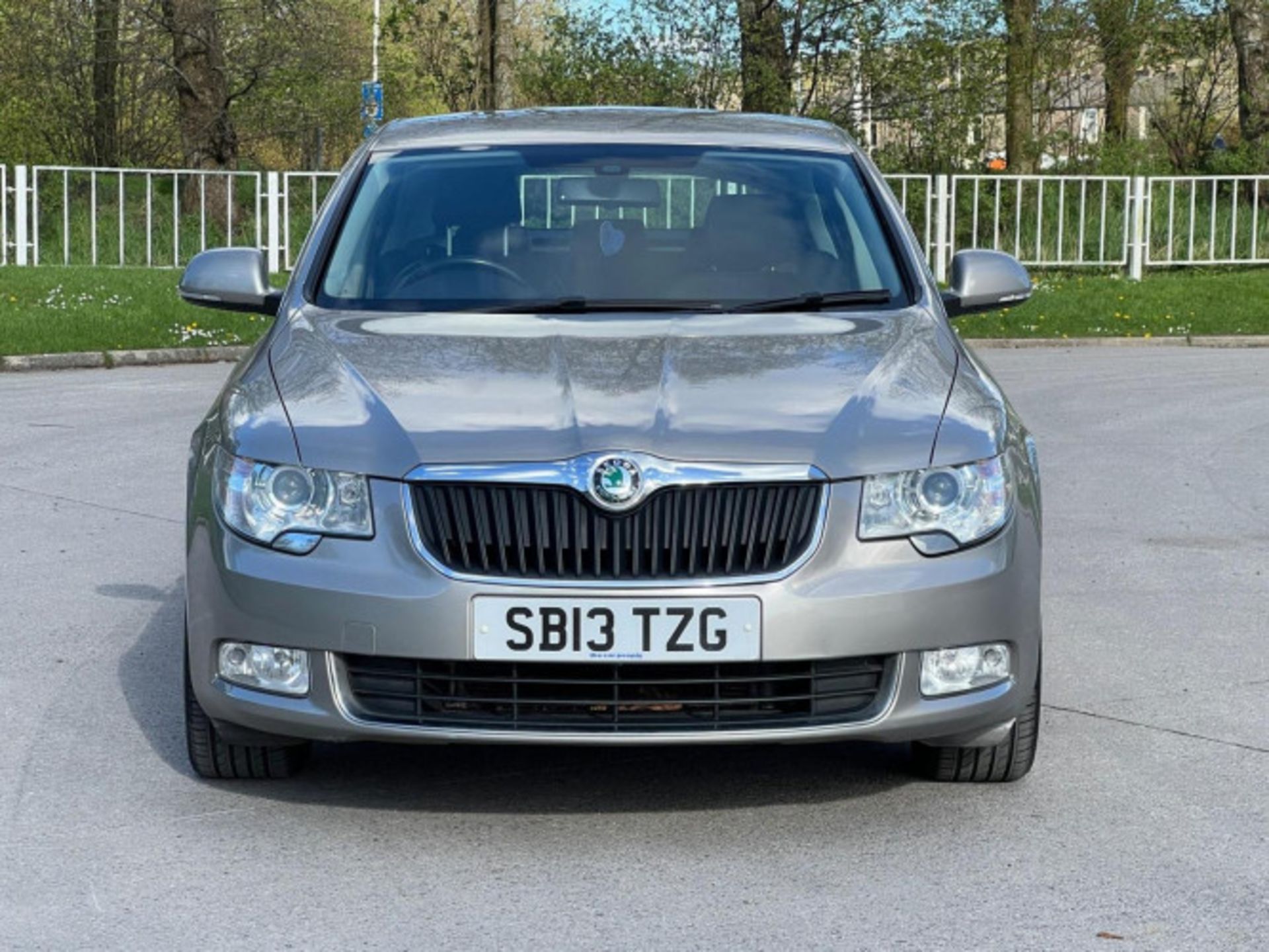 >>--NO VAT ON HAMMER--<<STYLISH AND RELIABLE SKODA SUPERB 1.6 TDI S GREENLINE II EURO 5 - Image 132 of 141