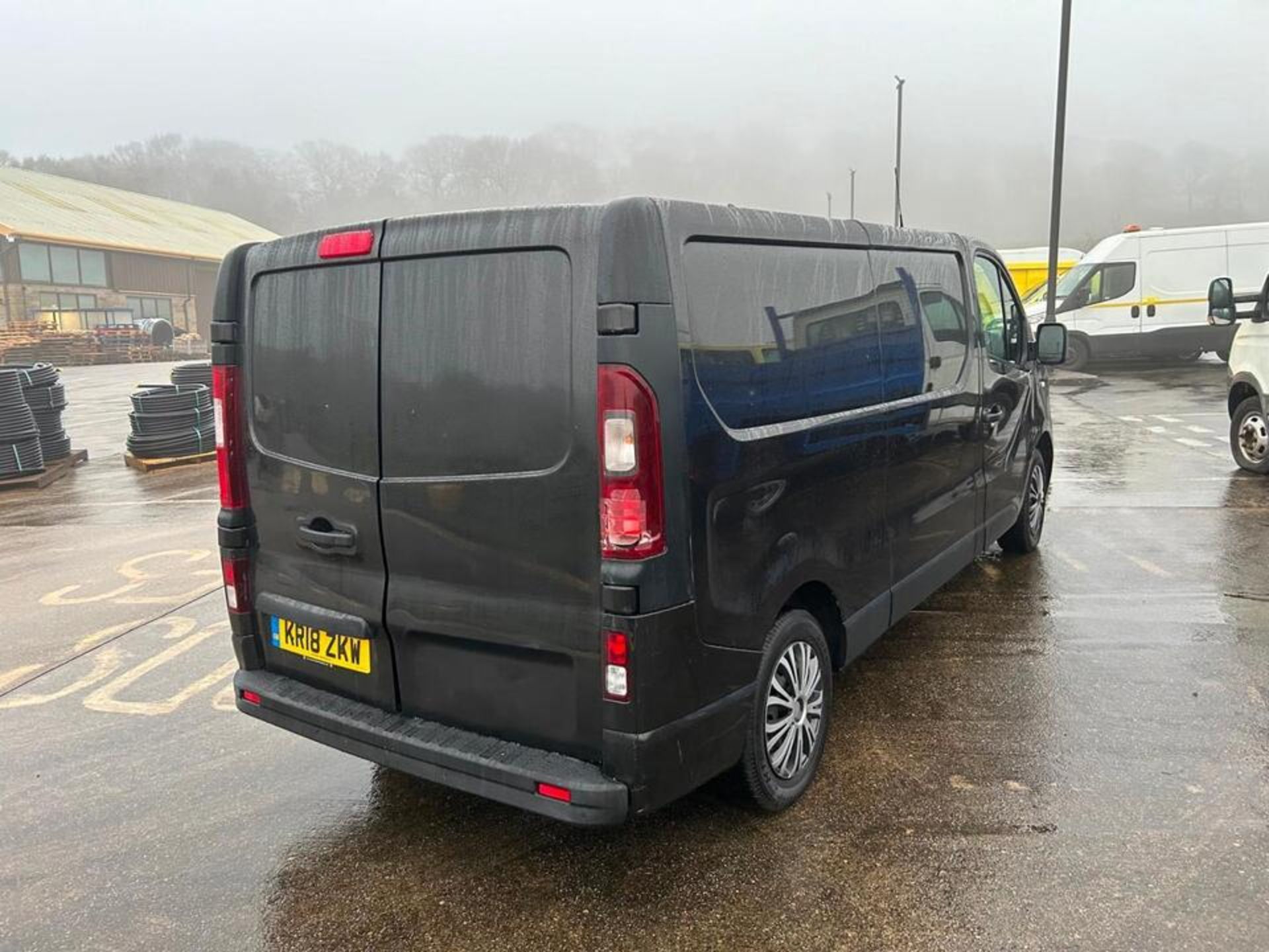 2018 VAUXHALL VIVARO SPORTIVE - 152K MILES- HPI CLEAR- READY FOR ACTION! - Image 2 of 10