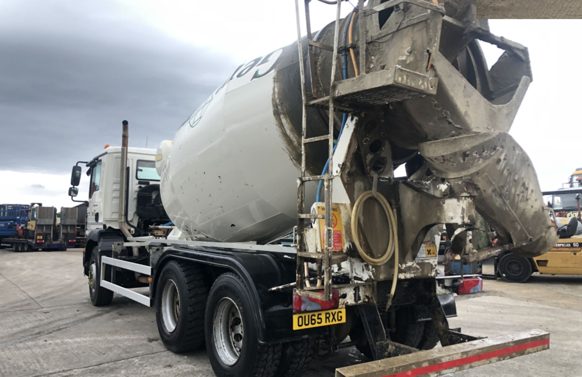 MAN TGM 26.340 , 6×4 CEMENT MIXER TRUCK - Image 10 of 11