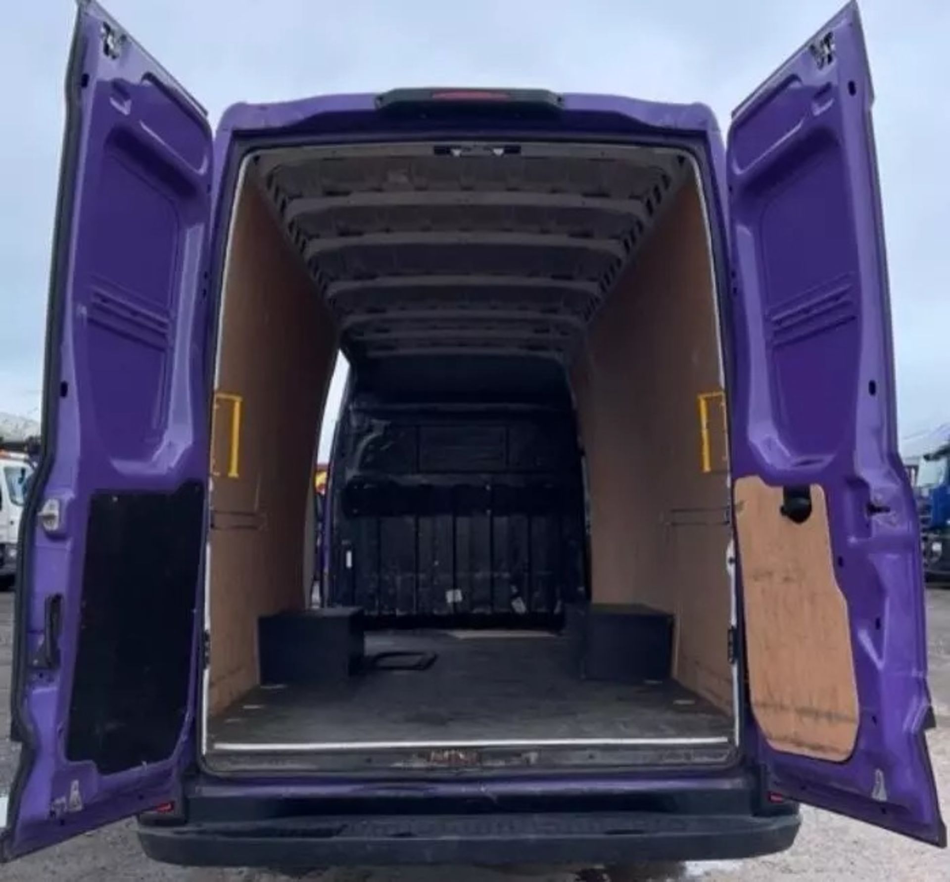 015 IVECO DAILY 50C17 EXTRA LONG WHEEL BASE PANEL VAN - Image 15 of 16