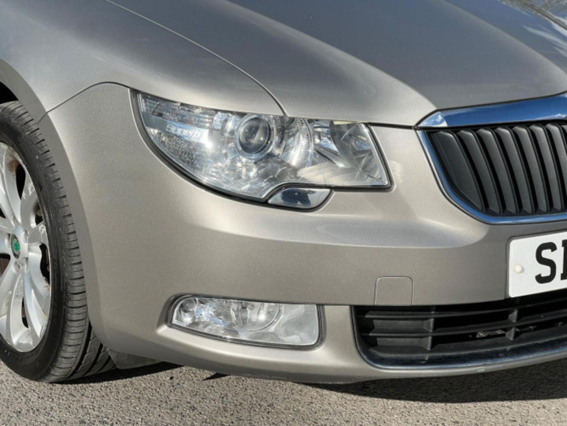 >>--NO VAT ON HAMMER--<<STYLISH AND RELIABLE SKODA SUPERB 1.6 TDI S GREENLINE II EURO 5 - Image 135 of 141