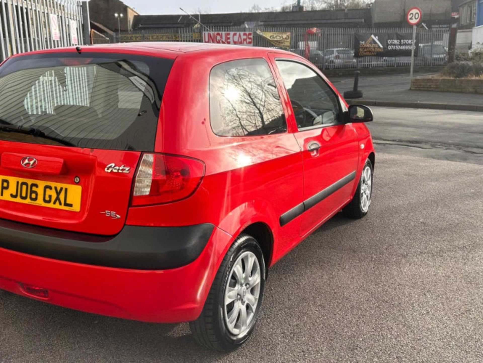>>--NO VAT ON HAMMER--<< EFFICIENT AND STYLISH HYUNDAI GETZ 1.1 SE 3DR(ONLY 78 K MILES ) - Image 86 of 95