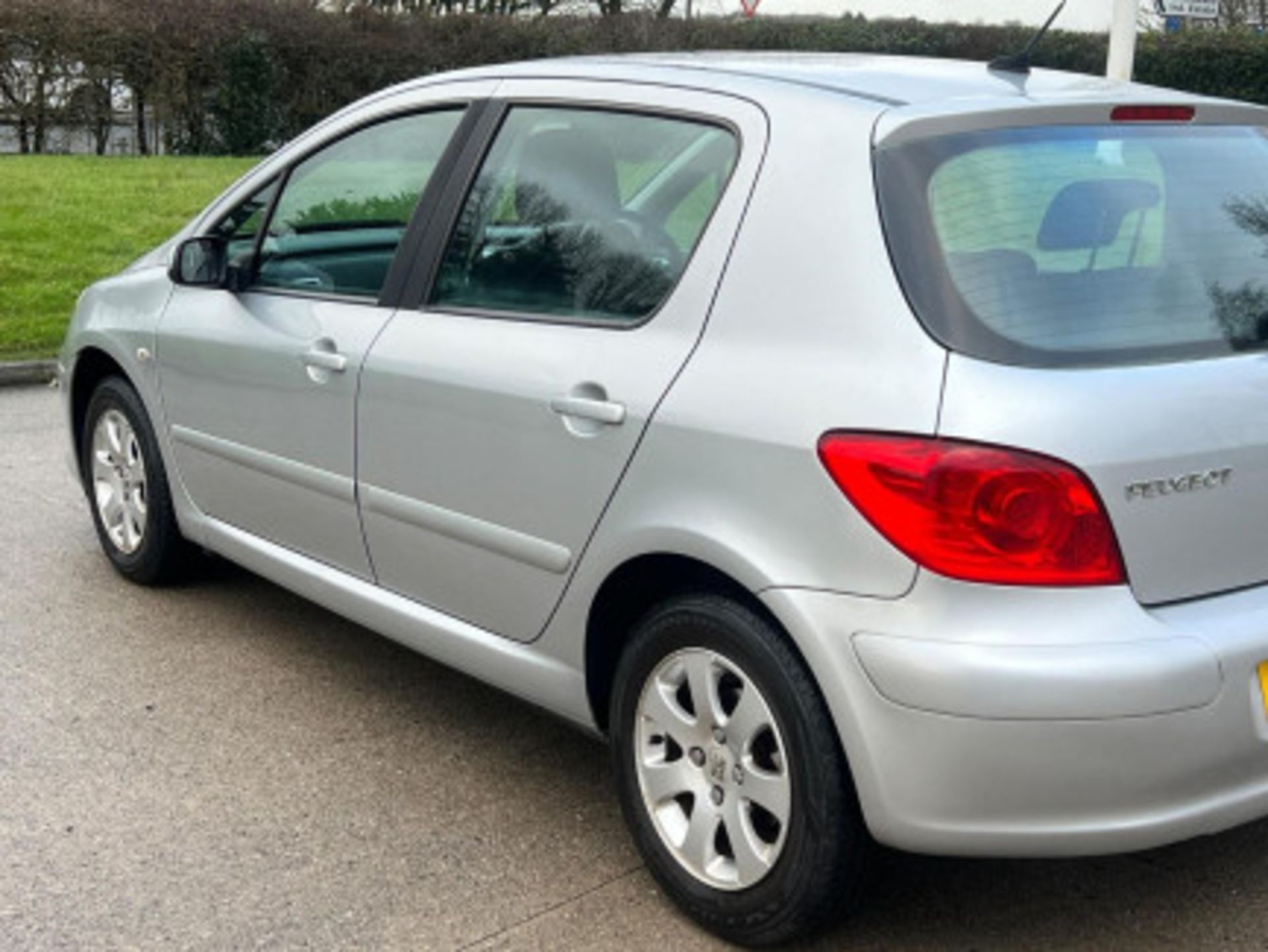 >>--NO VAT ON HAMMER--<<2007 PEUGEOT 307 1.4 16V S 5DR **(ONLY91 K MILEAGE)** - Image 19 of 76