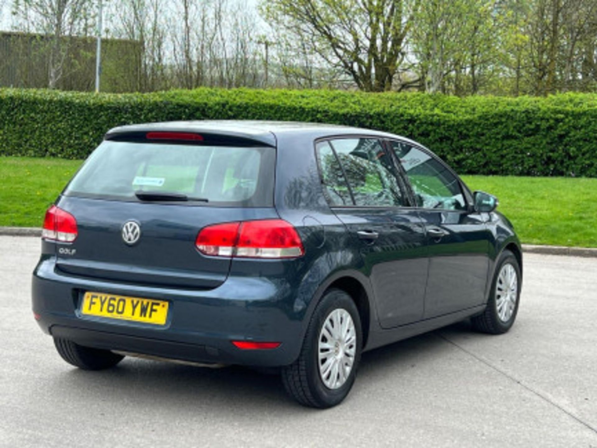 ELEVATE YOUR JOURNEY WITH THE VOLKSWAGEN GOLF 1.4 S EURO 5 5DR >>--NO VAT ON HAMMER--<< - Image 43 of 108