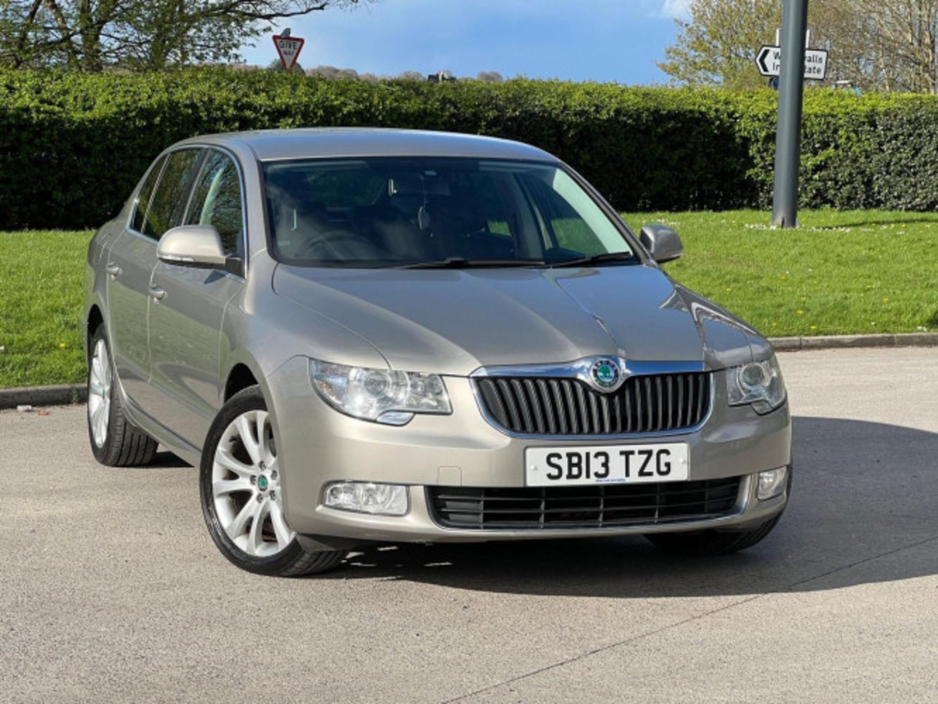 >>--NO VAT ON HAMMER--<<STYLISH AND RELIABLE SKODA SUPERB 1.6 TDI S GREENLINE II EURO 5 - Image 141 of 141