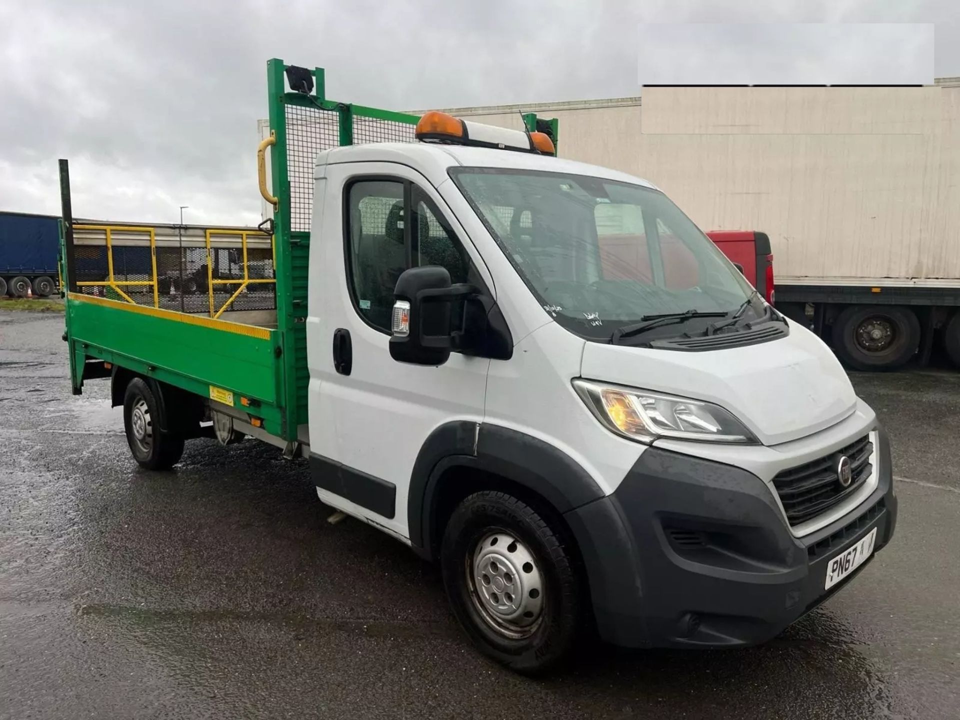 FIAT DUCATO DROPSIDE TRUCK 2017 - PERFECT FOR HEAVY DUTY TASKS - Image 5 of 6