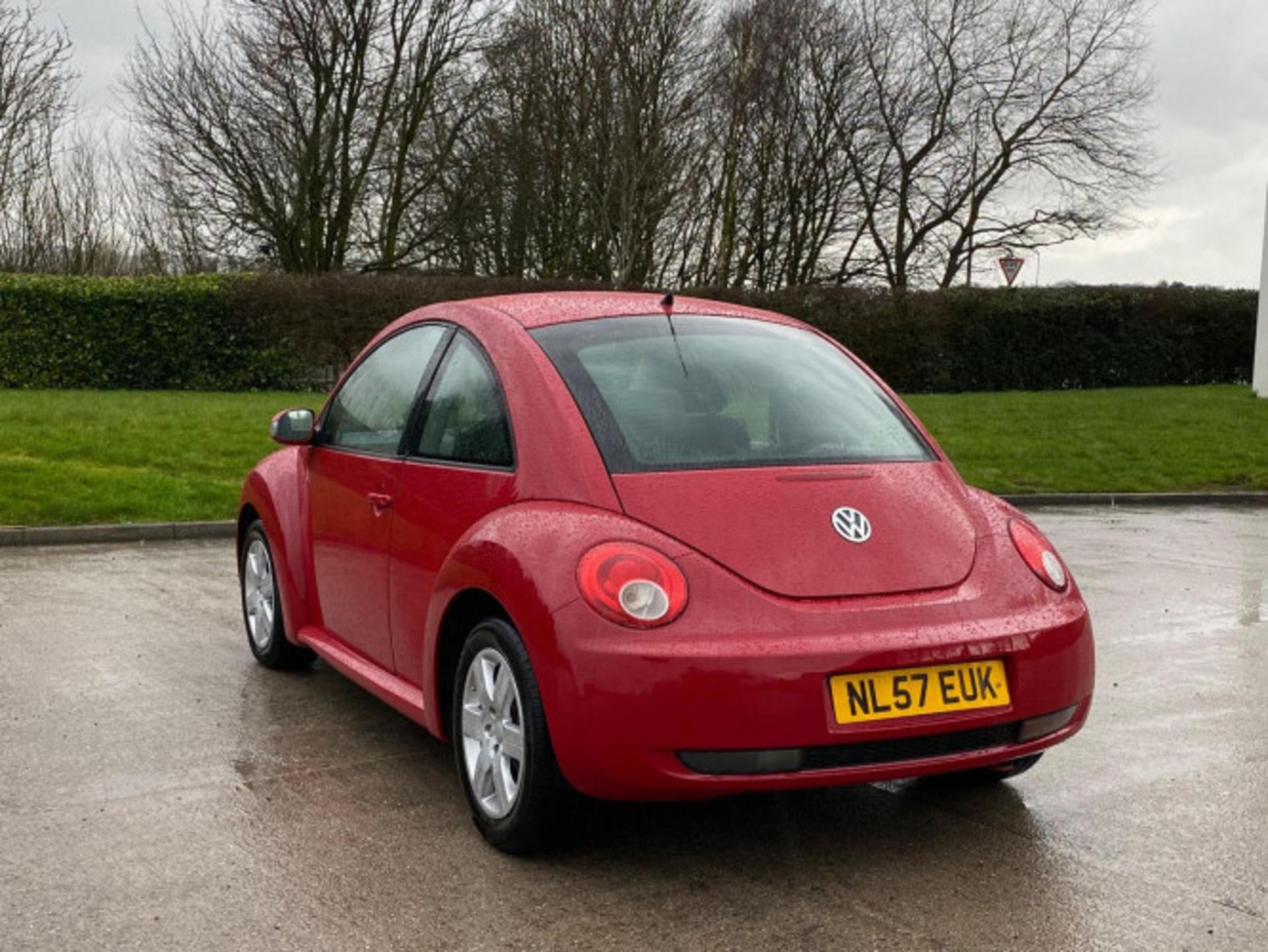 >>--NO VAT ON HAMMER--<< VOLKSWAGEN BEETLE 1.4 16V LUNA **(ONLY 88K MILEAGE)** - Image 60 of 67