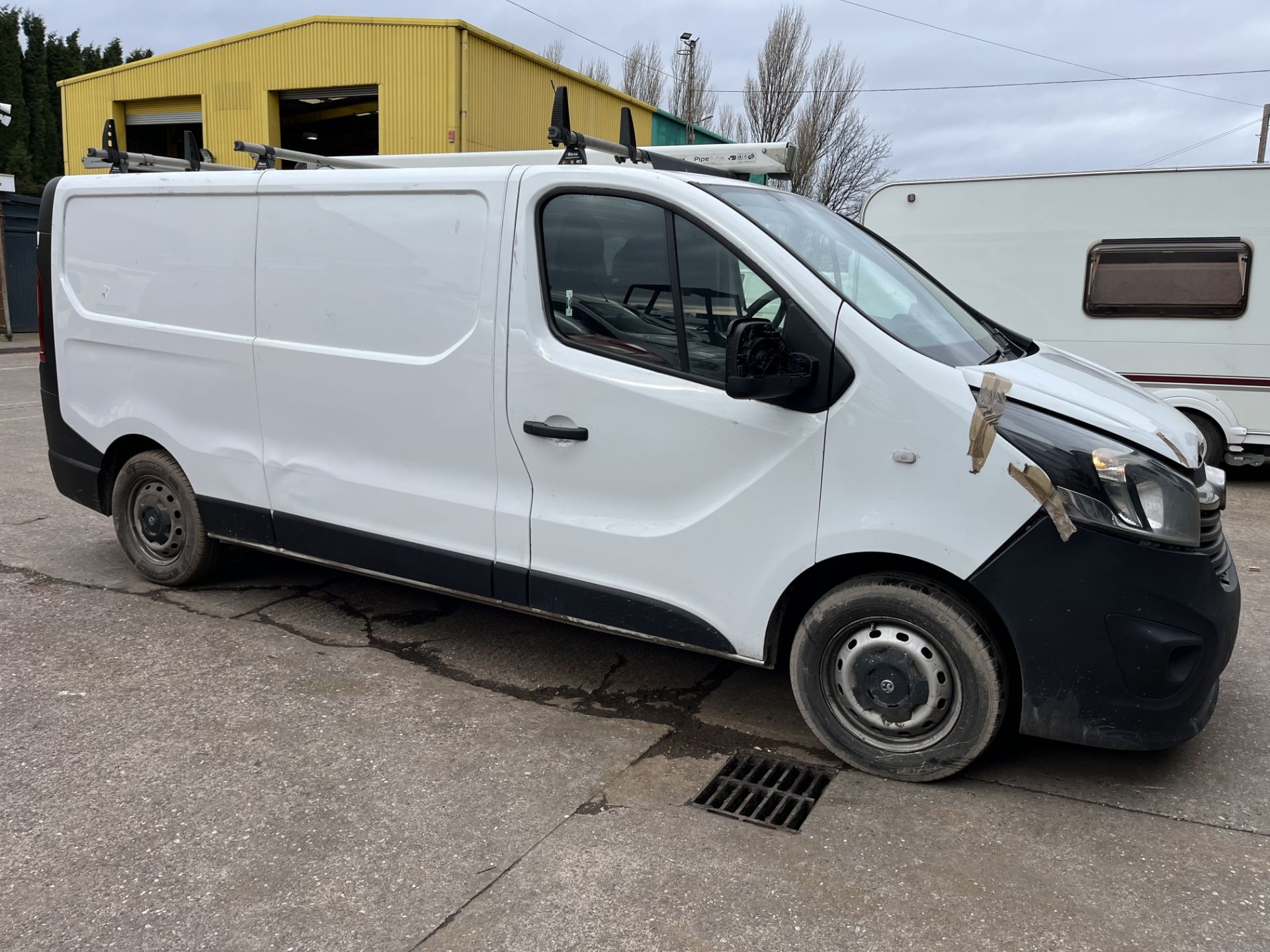 2017 VAUXHALL VIVARO L2H1 2900 CDTI - Image 2 of 6