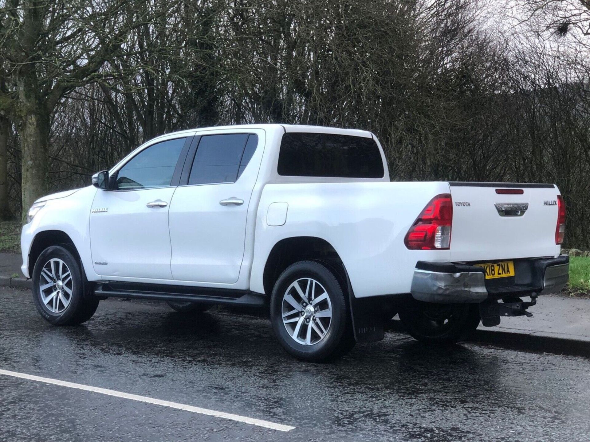 2018/18 TOYOTA HILUX 2.4 INVINCIBLE DOUBLE CAB - OFF-ROAD ADVENTURE READY>>--NO VAT ON HAMMER--<< - Image 5 of 14