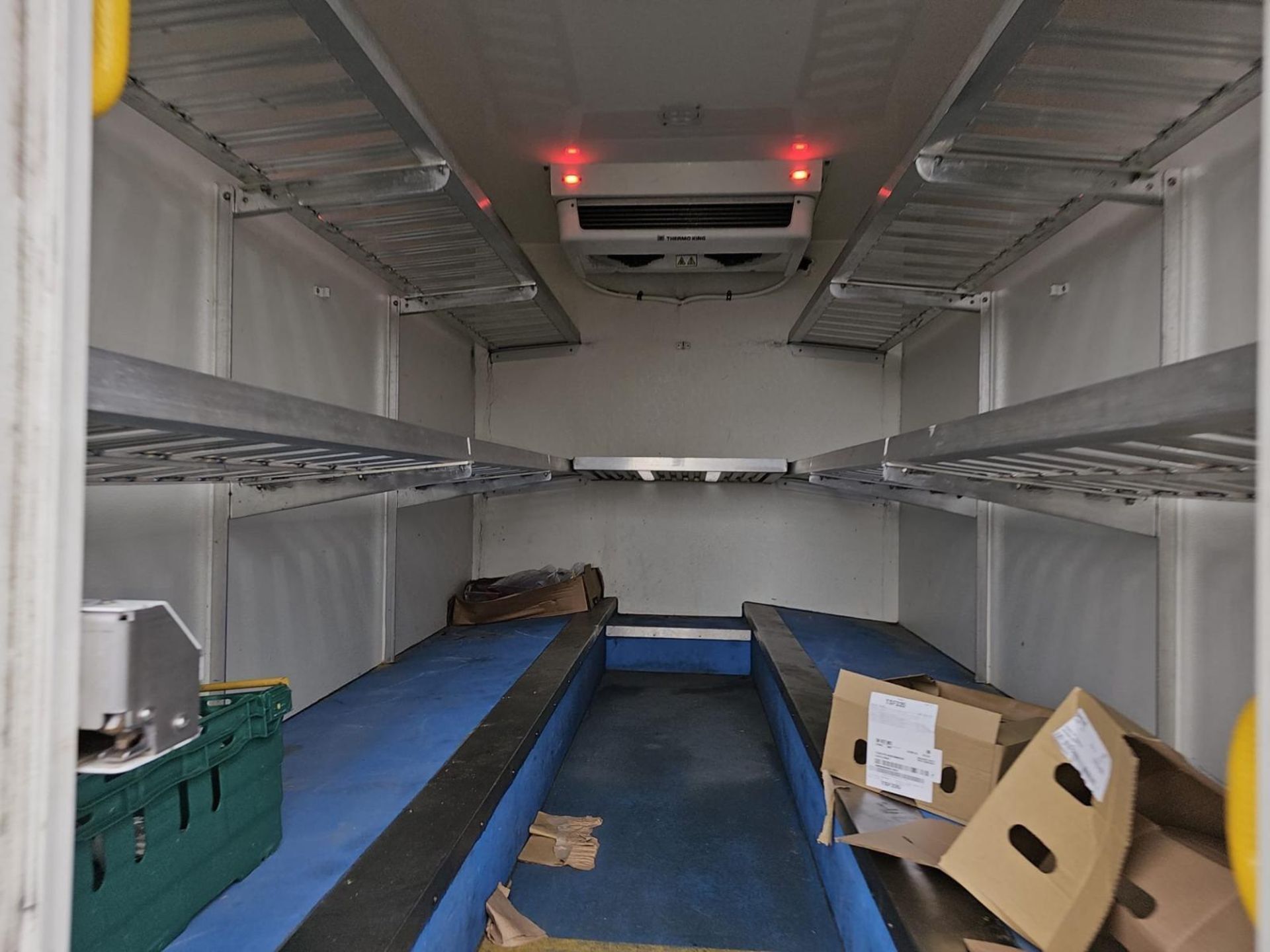 2019 MERCEDES-BENZ SPRINTER 314 CDI 35T RWD L2H1 FRIDGE FREEZER CHASSIS CAB - Image 4 of 15