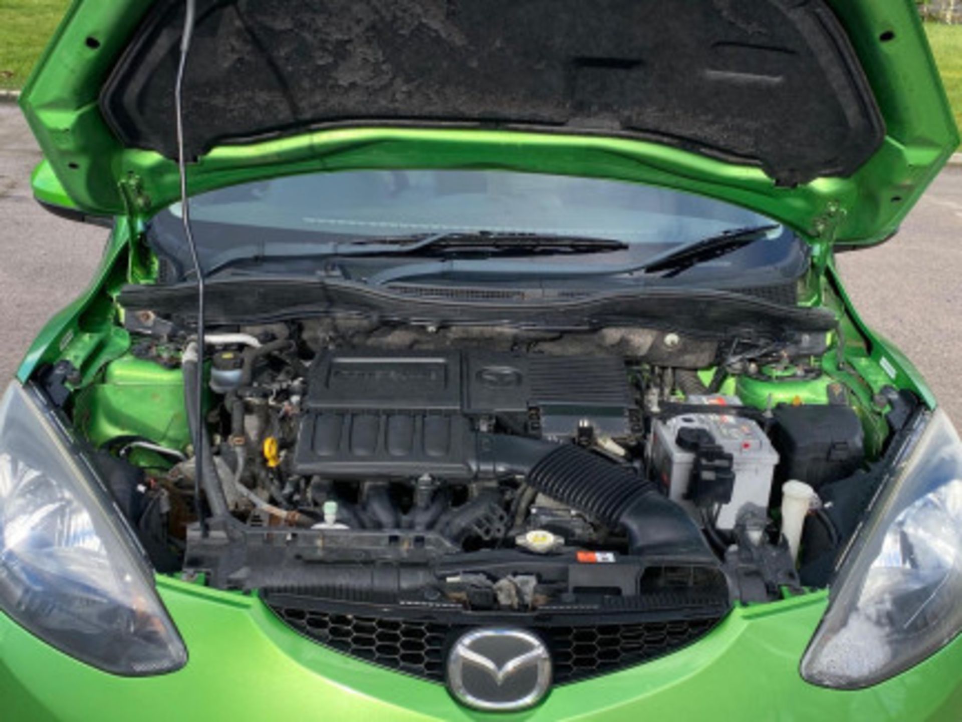 >>--NO VAT ON HAMMER--<< MAZDA MAZDA2 1.3 TS2 EURO 4: A RELIABLE AND ECONOMICAL HATCHBACK - Image 25 of 55