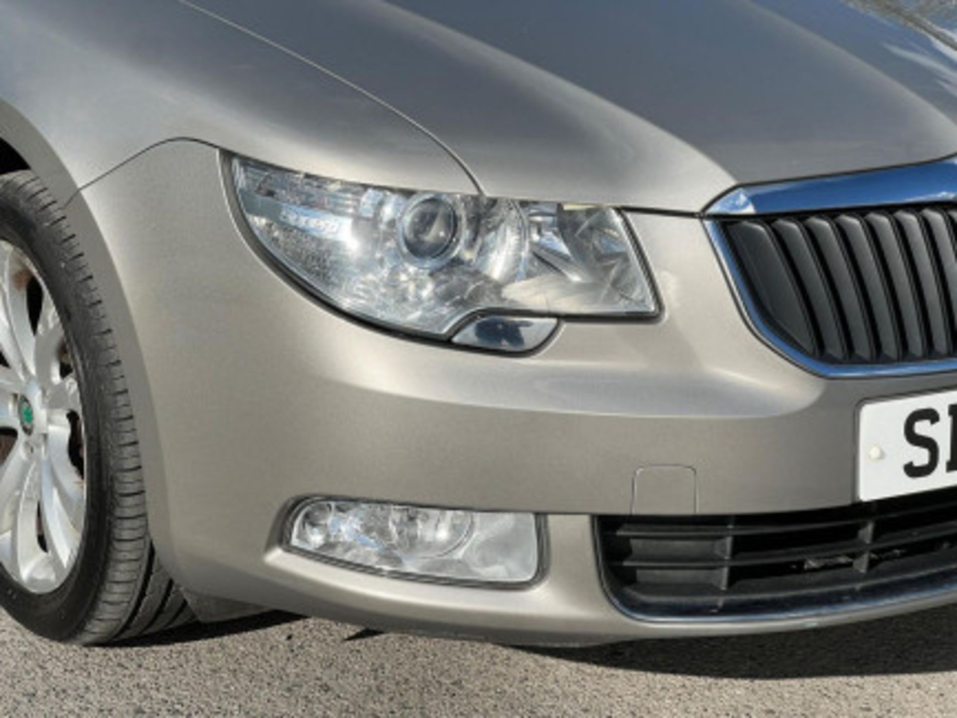 >>--NO VAT ON HAMMER--<<STYLISH AND RELIABLE SKODA SUPERB 1.6 TDI S GREENLINE II EURO 5 - Image 46 of 141