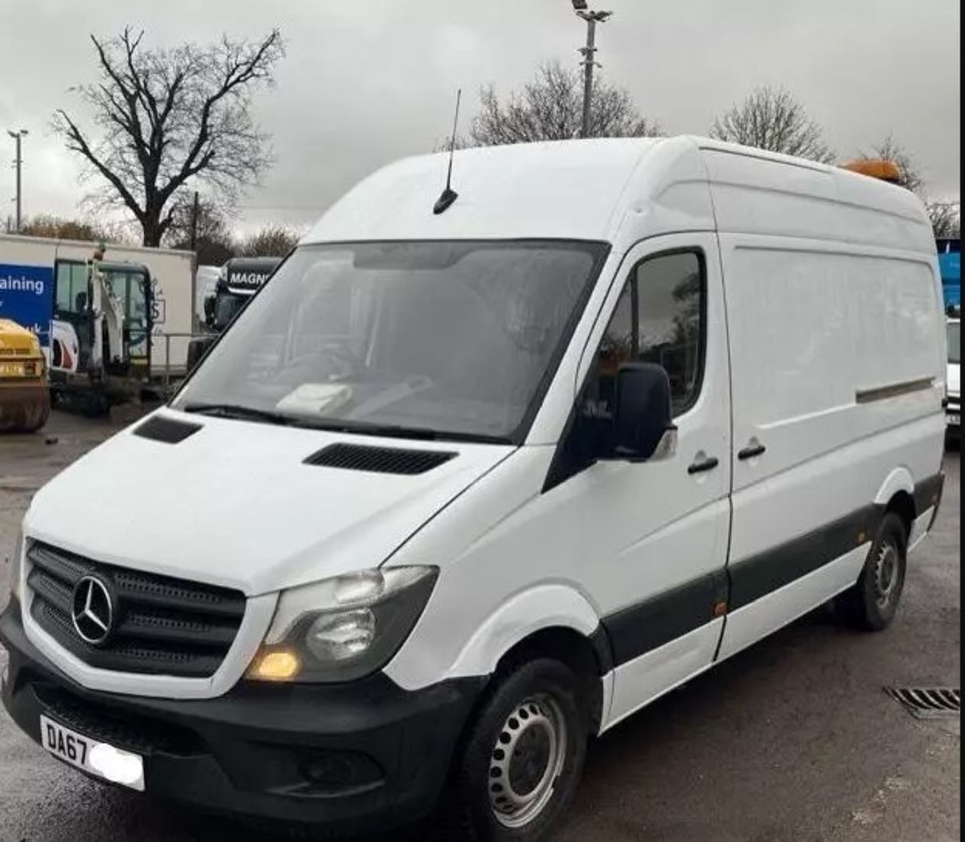 VERSATILE 2017 MERCEDES-BENZ SPRINTER 314 CDI - EURO 6 ULEZ COMPLIANT - Image 2 of 12