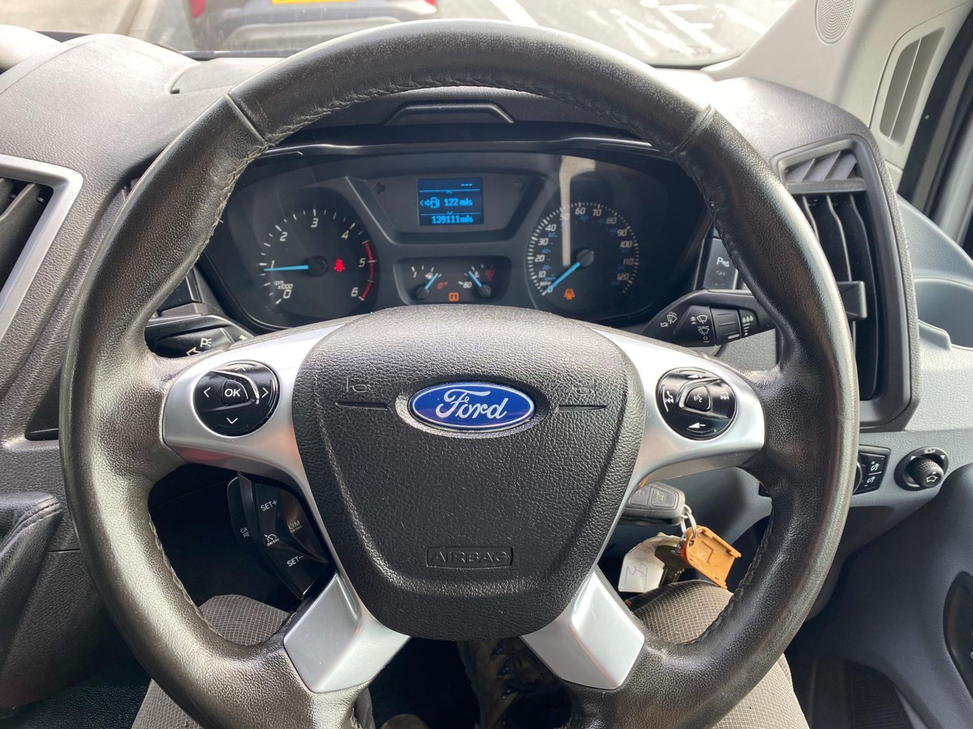 READY FOR ANYTHING: 2019 FORD TRANSIT DIESEL WITH FULL SERVICE >>--NO VAT ON HAMMER--<< - Image 10 of 15