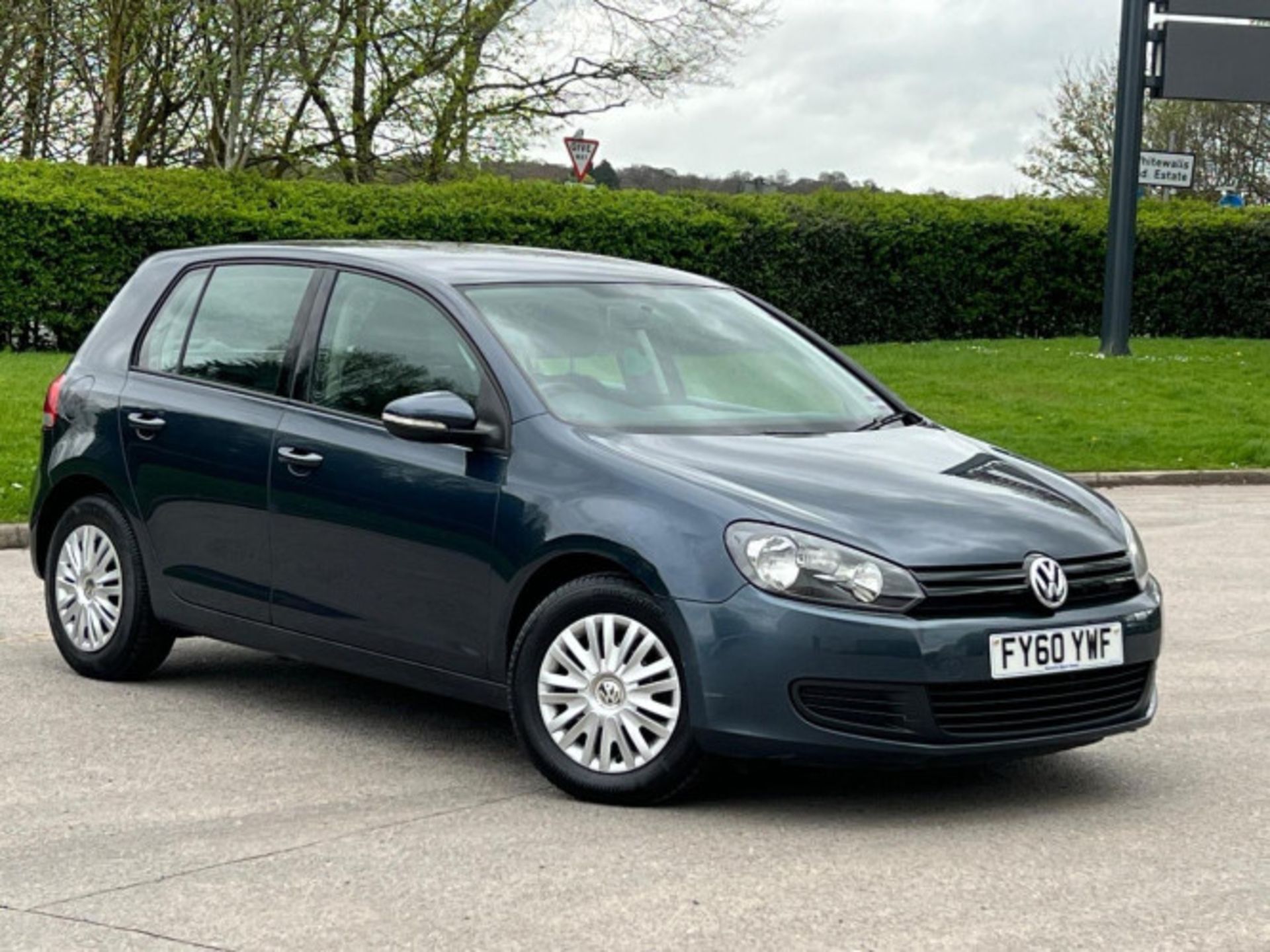 ELEVATE YOUR JOURNEY WITH THE VOLKSWAGEN GOLF 1.4 S EURO 5 5DR >>--NO VAT ON HAMMER--<< - Image 102 of 108