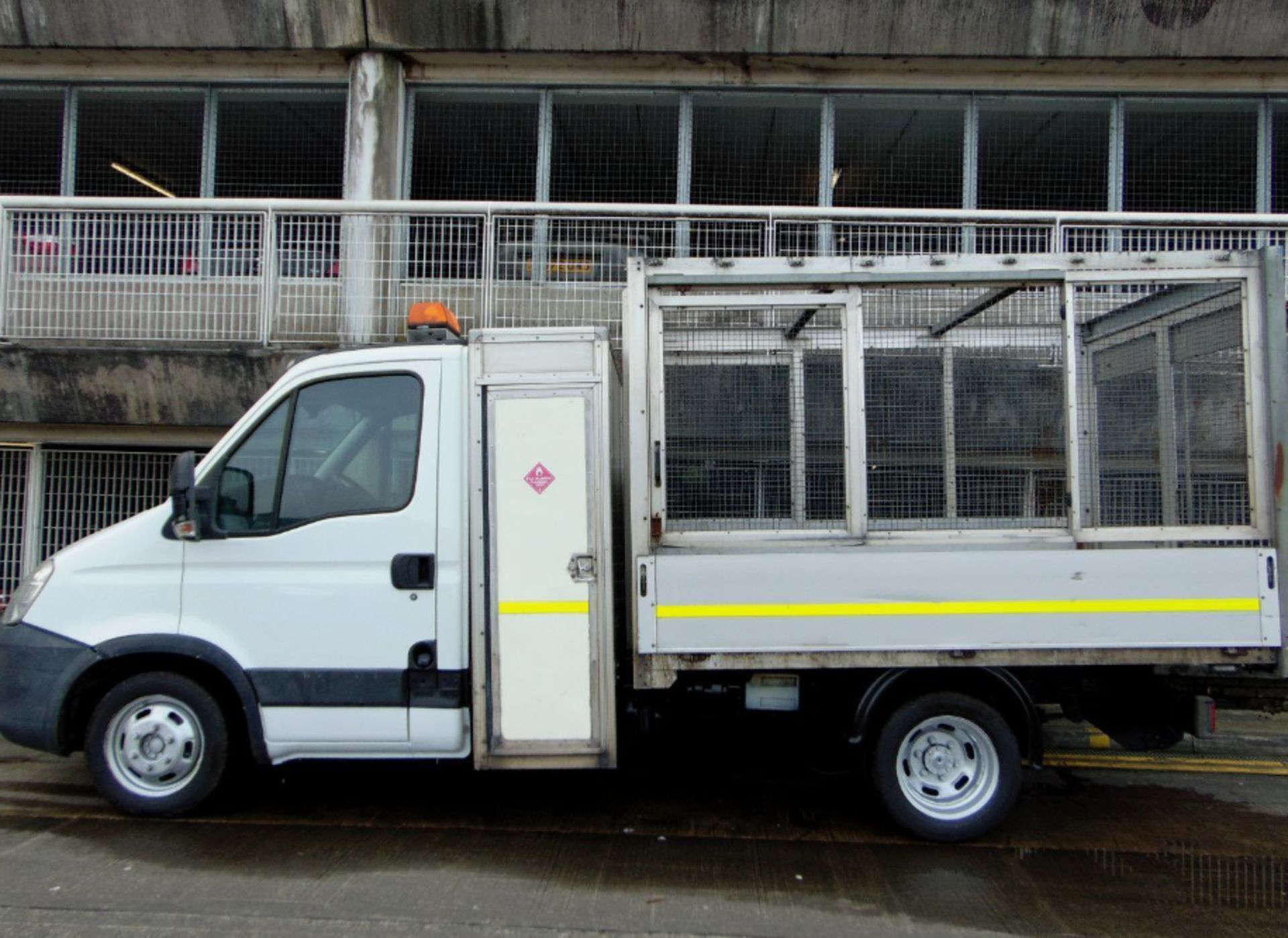 2011 IVECO DAILY TIPPER - DIRECT FROM CONWY COUNCIL, LOW MILEAGE, IMPECCABLE CONDITION - Image 15 of 15