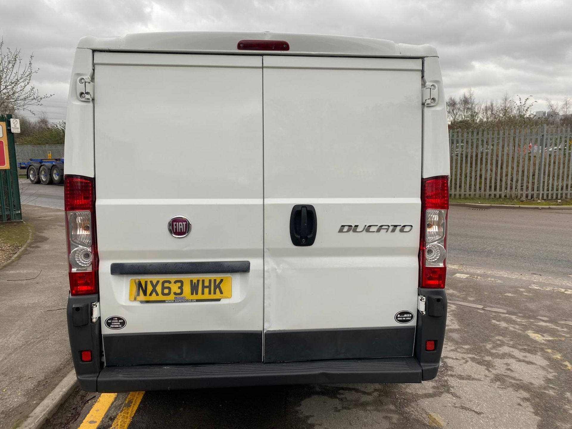 2013 63 FIAT DUCATO 2.3 110 L1H1 >>--NO VAT ON HAMMER--<< - Image 11 of 14