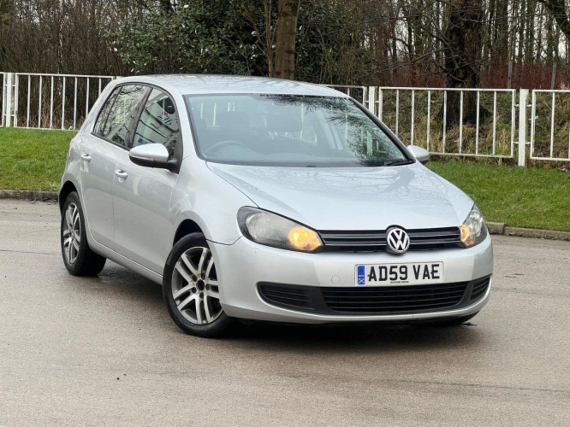 2009 VOLKSWAGEN GOLF 2.0 TDI SE DSG - CUTTING EDGE TECHNOLOGY >>--NO VAT ON HAMMER--<< - Image 64 of 67