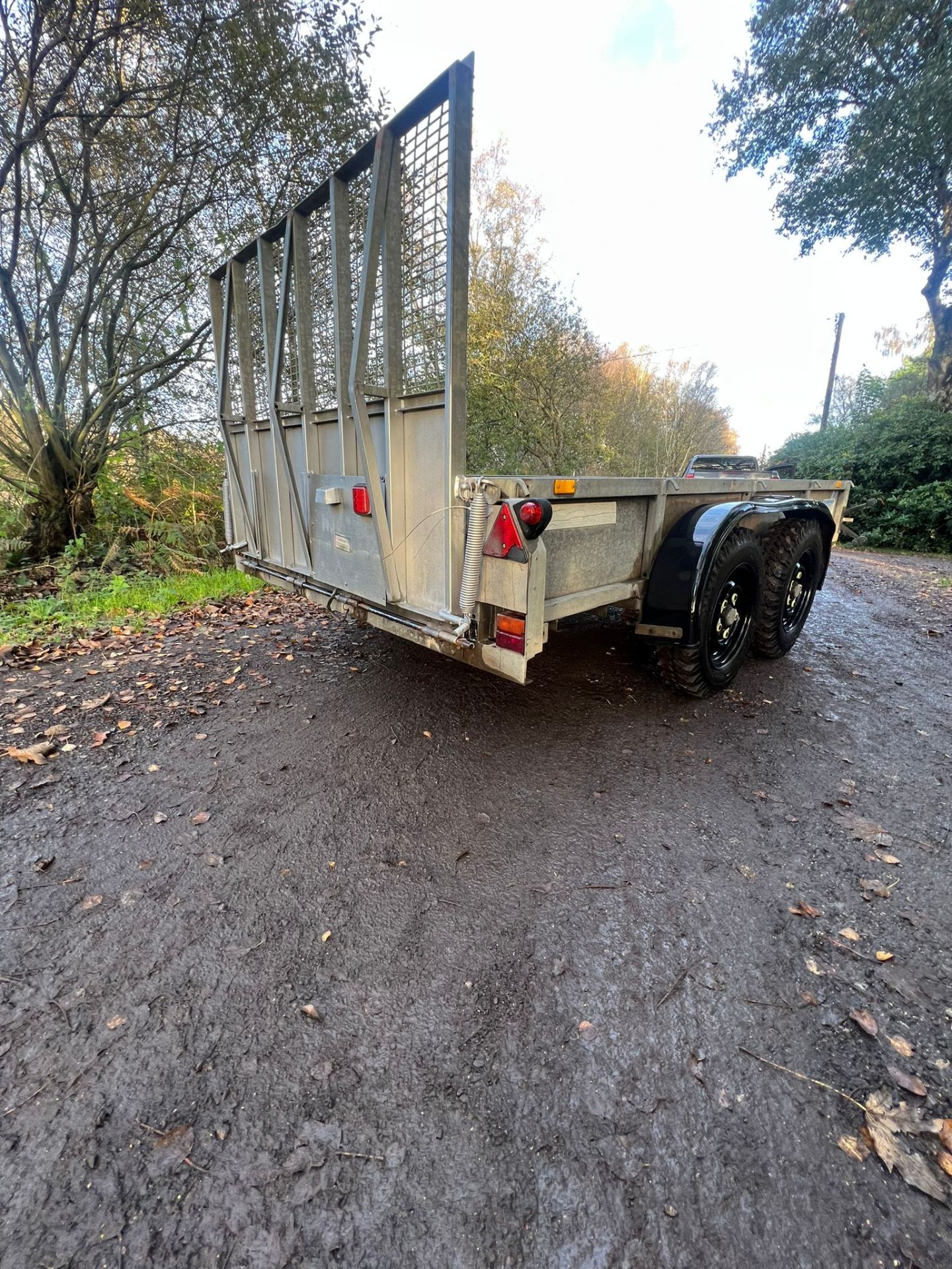 IFOR WILLIAMS TWIN AXLE TRAILER **(NO VAT ON HAMMER)** - Image 11 of 13