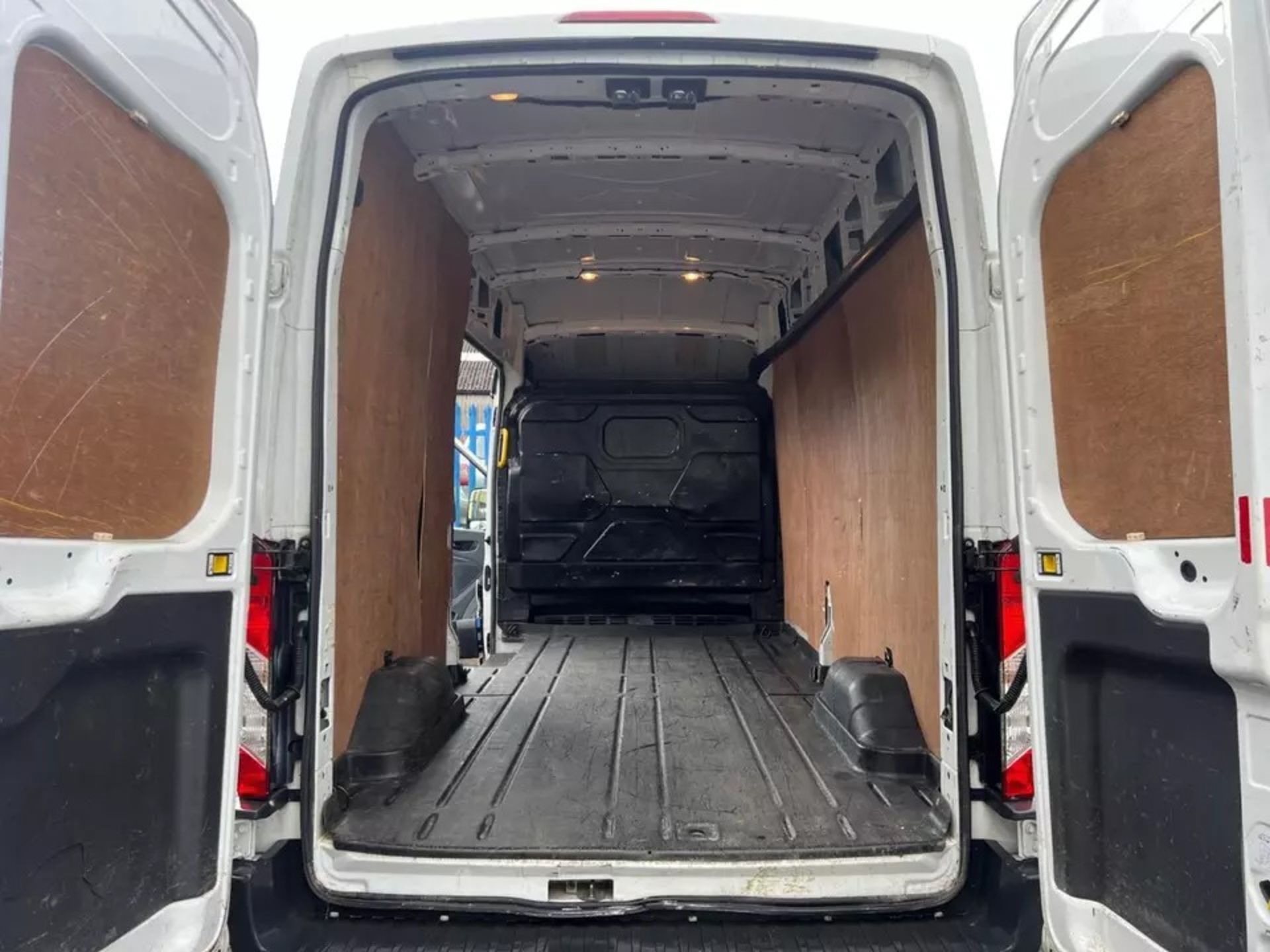 FORD TRANSIT T350 LWB L3H3 TREND 2018 - Image 3 of 11