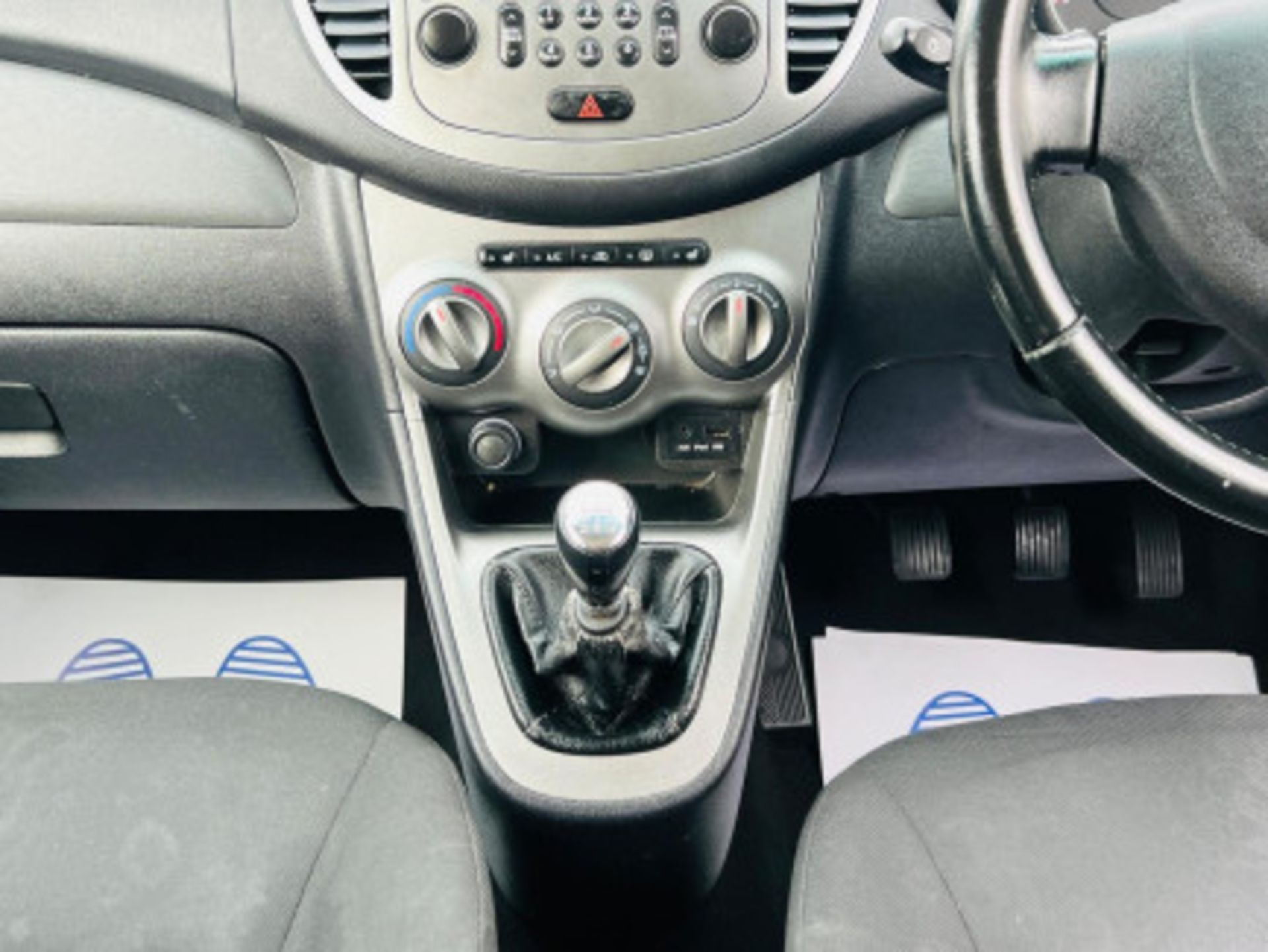 2011 HYUNDAI I10 1.2 STYLE EURO 5DR WHITE >>--NO VAT ON HAMMER--<< - Image 39 of 76