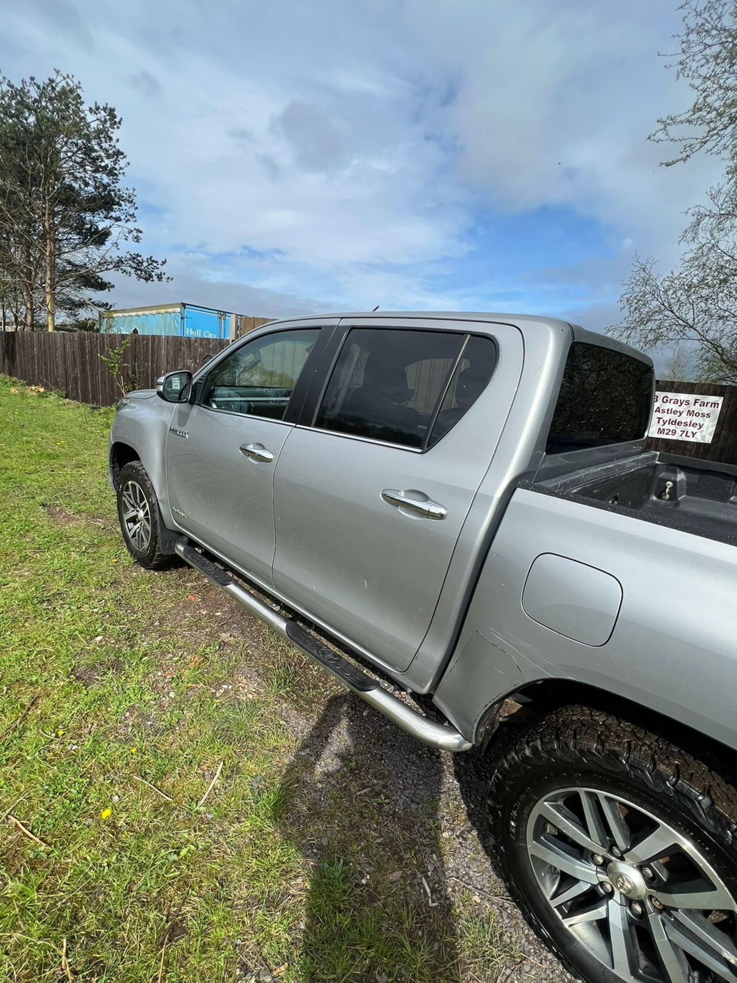 TOYOTA HILUX INVINCIBLE - Bild 13 aus 25