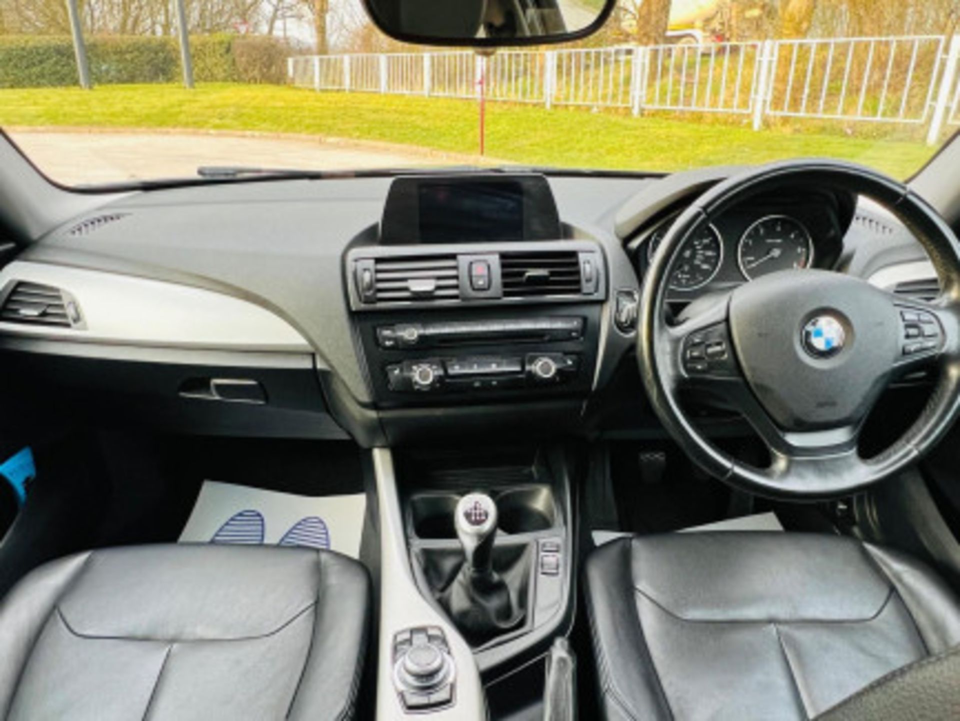 2014 BMW 1 SERIES 1.6 116D ED EFFICIENT DYNAMICS BUSINESS 5DR >>--NO VAT ON HAMMER--<< - Image 4 of 80