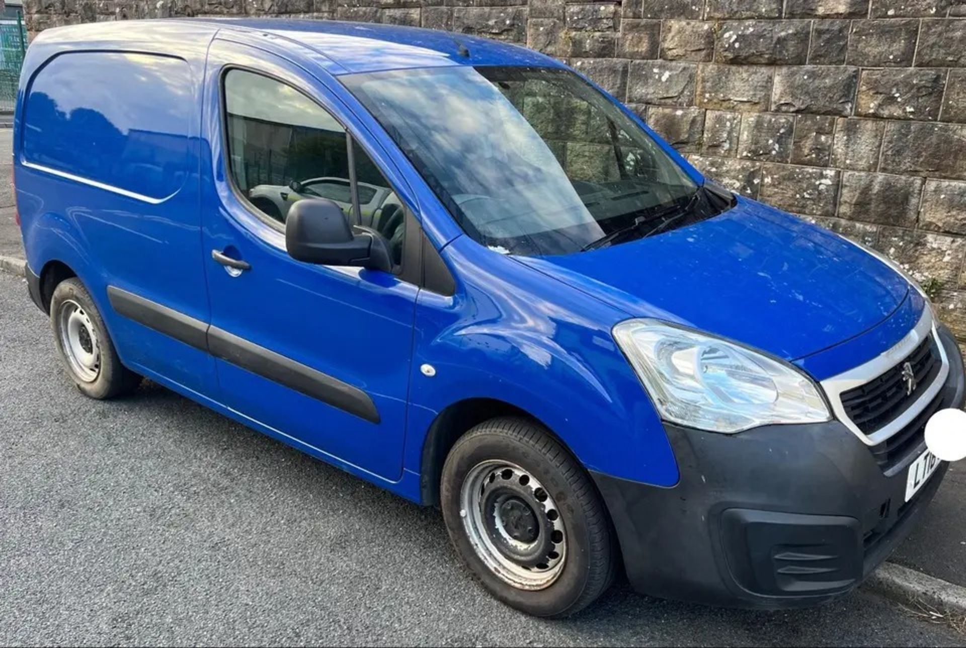 VERSATILE 2018 PEUGEOT PARTNER HDI PANEL VAN - EURO 6 ( SPARES OR REPAIRS)