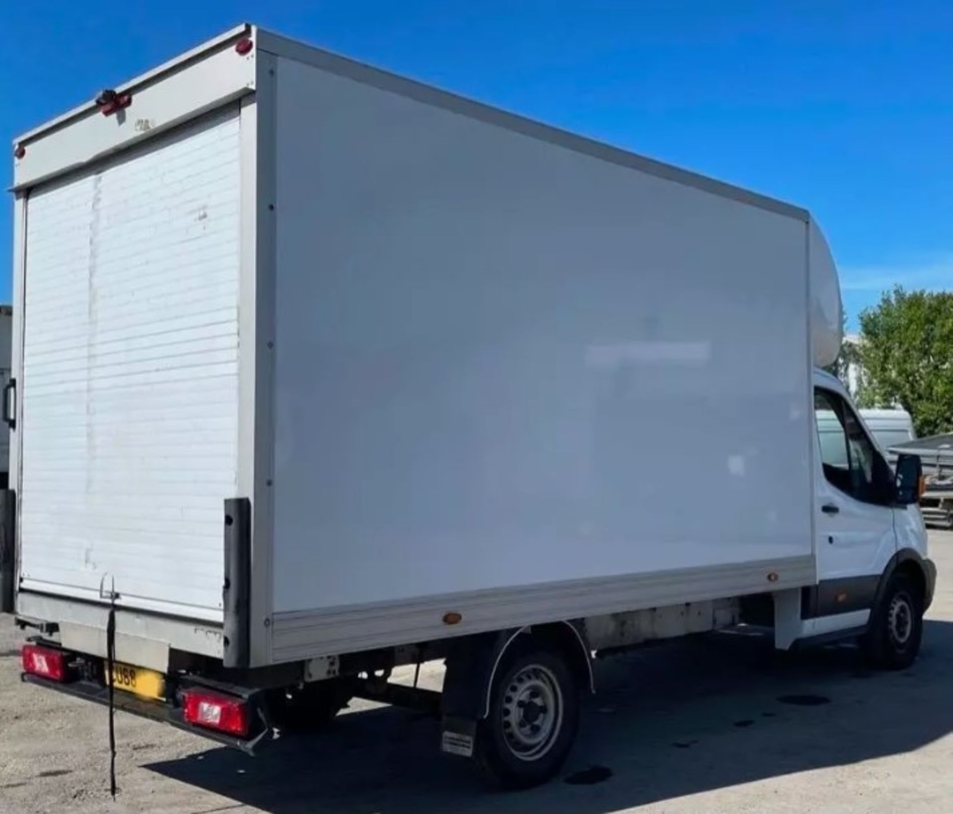 IMPECCABLE 2018 FORD TRANSIT T350 LWB LUTON BOX - ULEZ COMPLIANT! - Image 3 of 9