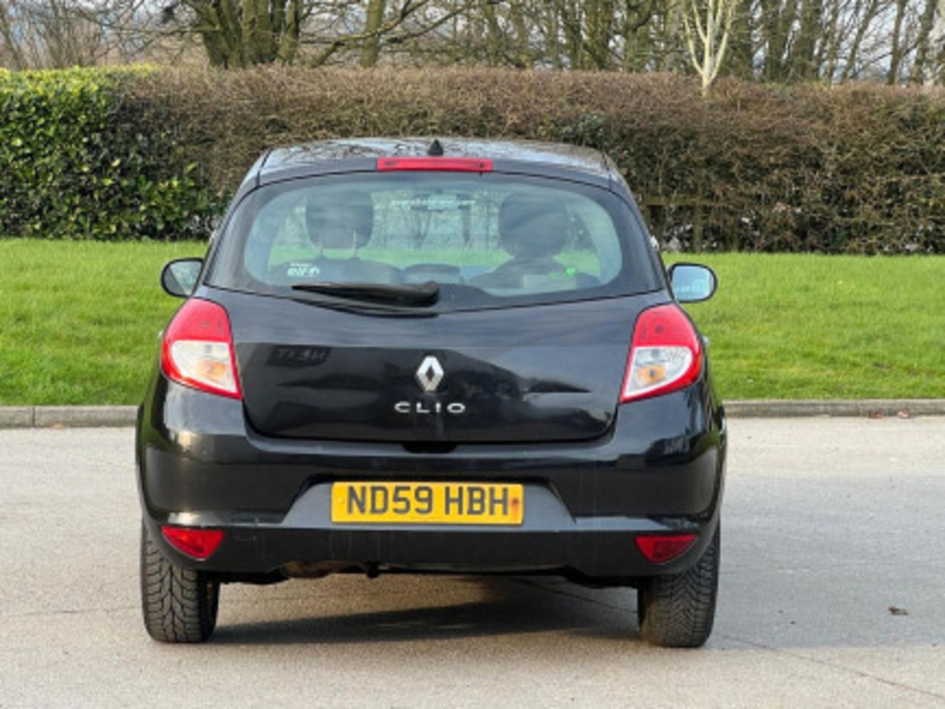 2009 RENAULT CLIO 1.2 16V EXPRESSION 5DR >>--NO VAT ON HAMMER--<< - Image 25 of 111