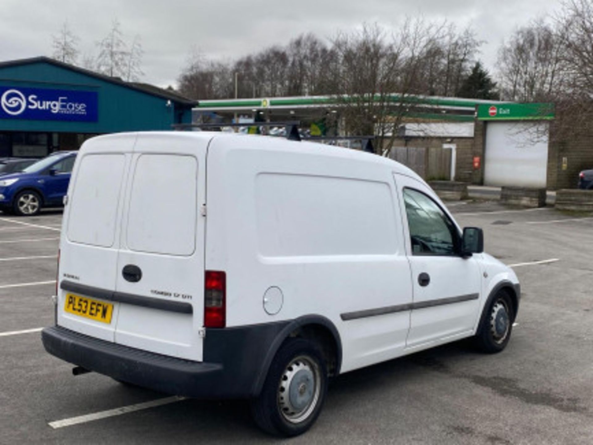 VAUXHALL COMBO 1.7 DTI 2000: A RELIABLE AND WELL-MAINTAINED VAN >>--NO VAT ON HAMMER--<< - Image 13 of 36