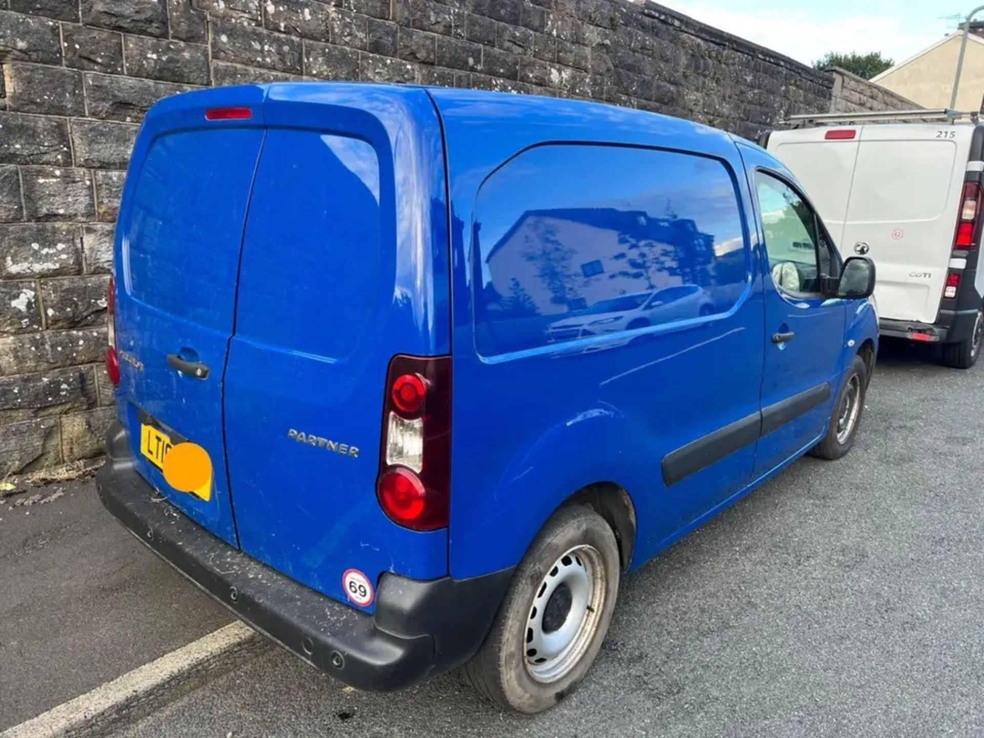 VERSATILE 2018 PEUGEOT PARTNER HDI PANEL VAN - EURO 6 ( SPARES OR REPAIRS) - Image 6 of 11