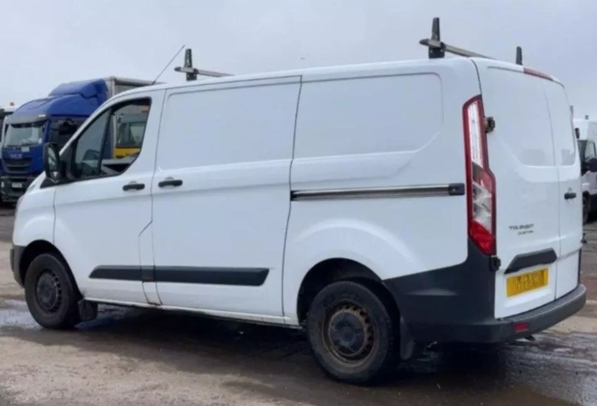 2015 FORD TRANSIT CUSTOM PANEL VAN - RELIABLE, WELL-MAINTAINED, AND READY FOR WORK - Image 7 of 12