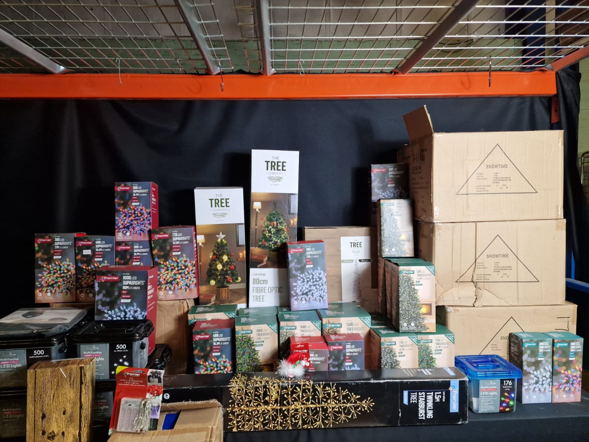 1 PALLET OF BRANDED MASSIVE CLEARANCE PRODUCTS LIGHTS, LANTERNS, DECORATIONS, LED TREES & MUCH MORE! - Image 2 of 2