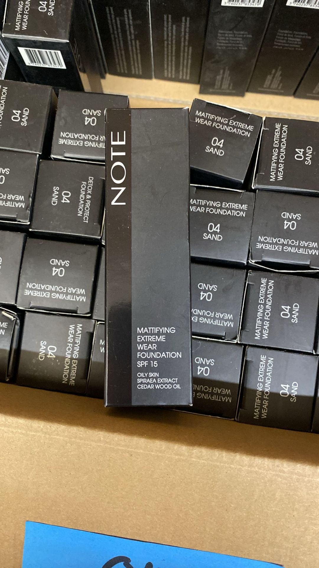 176 X NOTE MAKE UP - SHADE 04 MATTE FOUNDATION