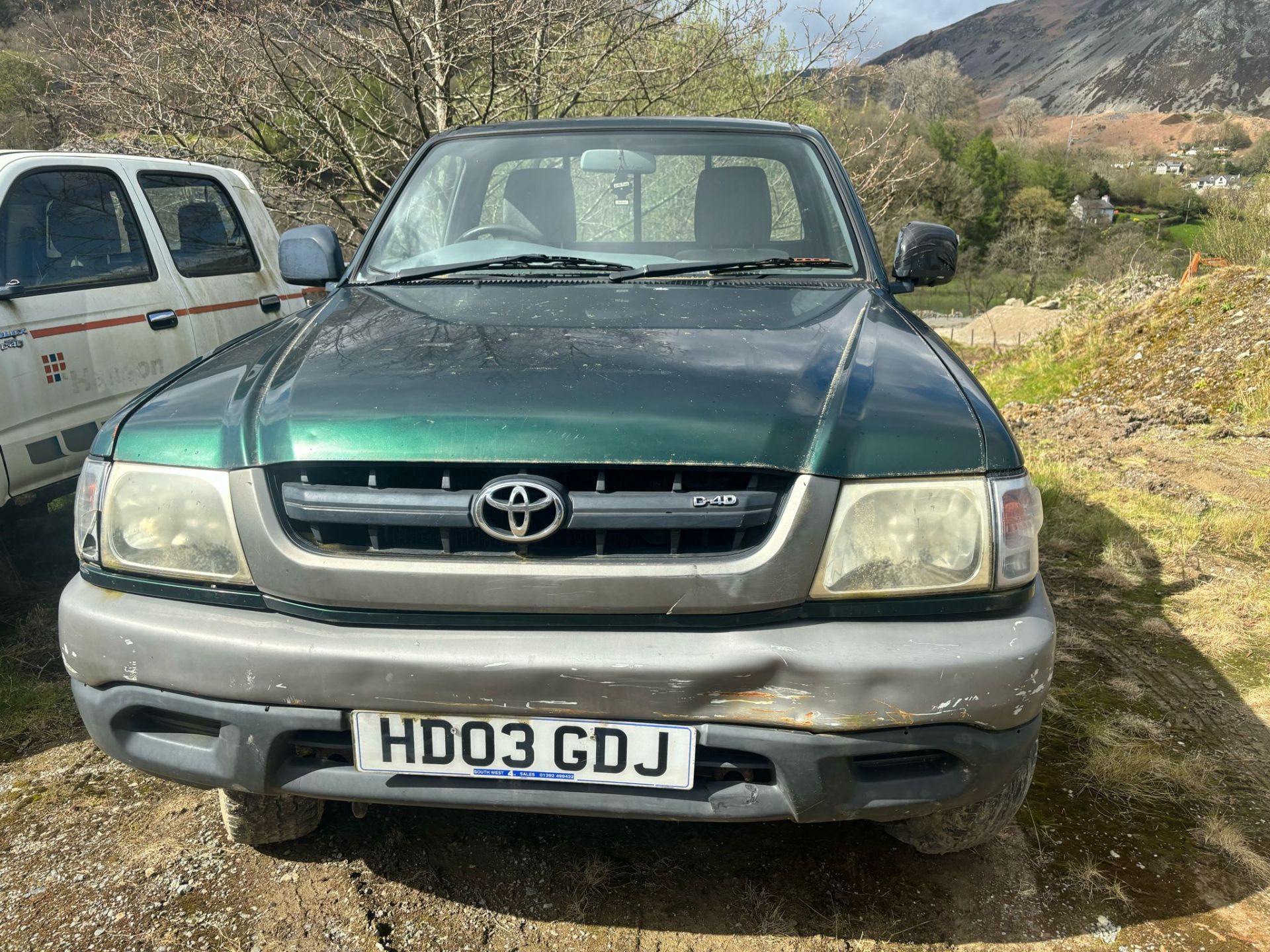 TOYOTA HILUX SINGLE CAB 4X4 PICKUP TRUCK >>--NO VAT ON HAMMER--<< - Image 4 of 4